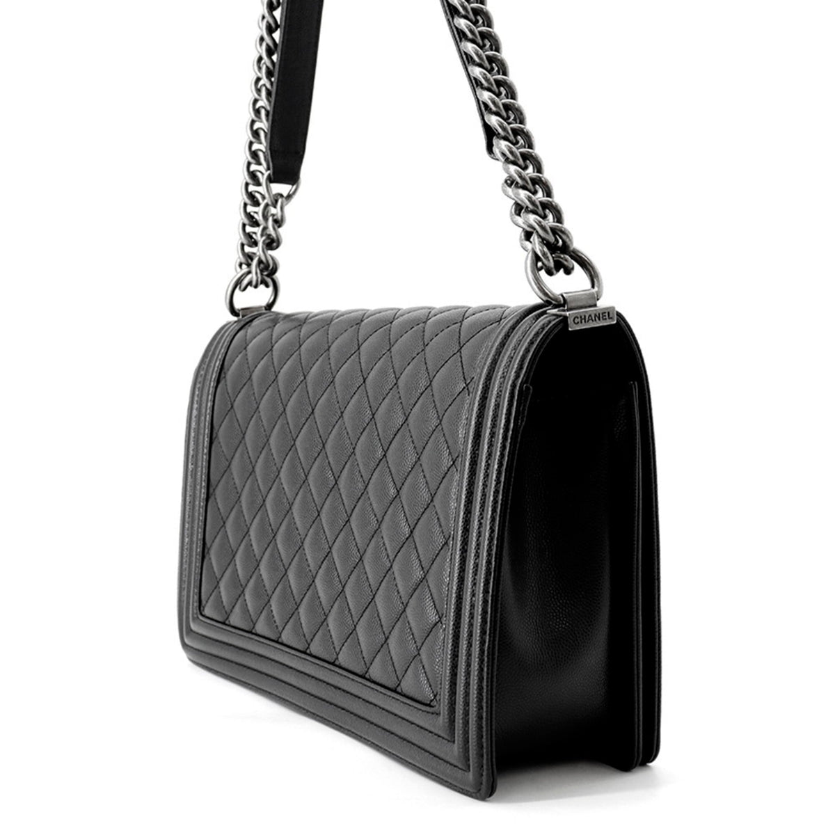 Chanel Black Grained Calfskin Shoulder Bag (Pre-Owned)