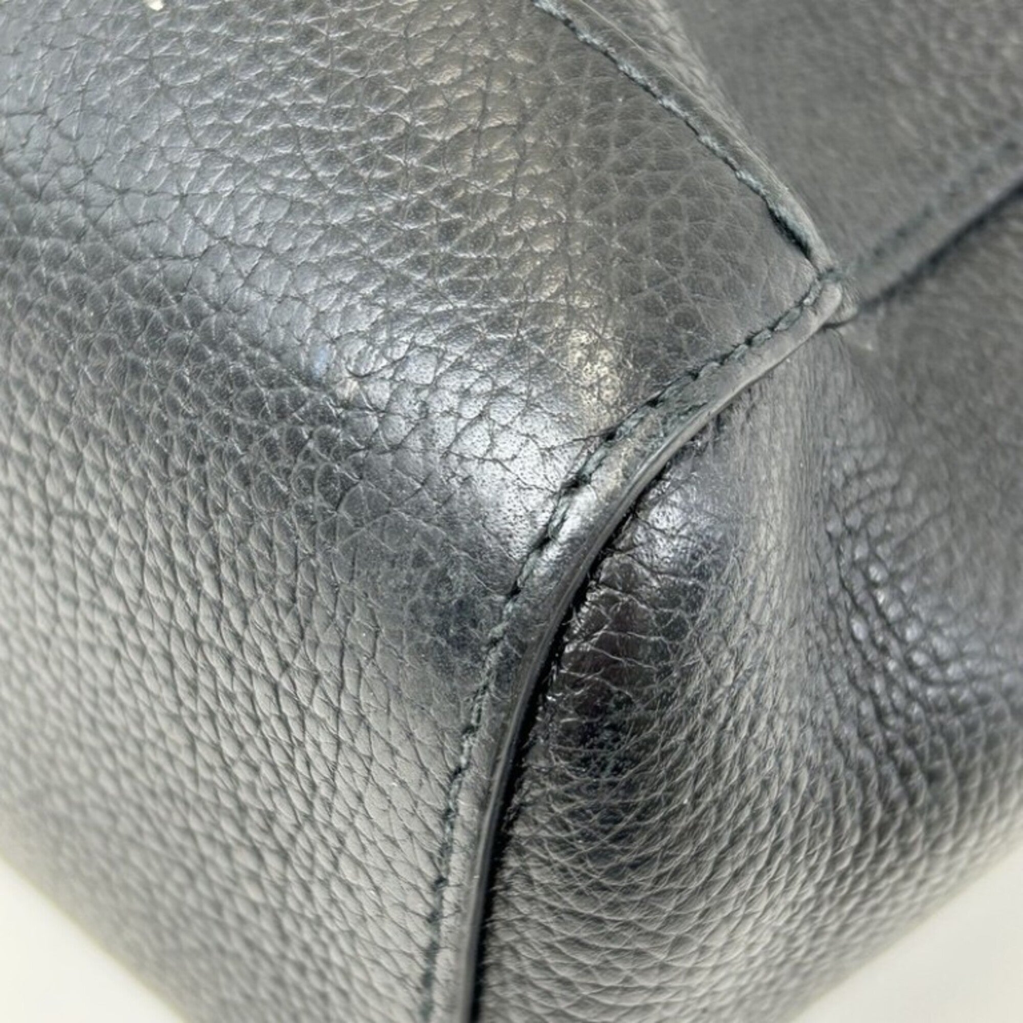 Bvlgari Black Leather Handbag Tote Bag (Pre-Owned)