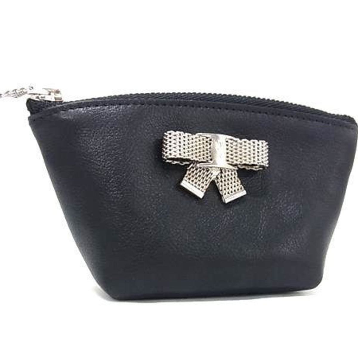 Salvatore Ferragamo Vara Black Leather Coin Purse/Coin Case (Pre-Owned)
