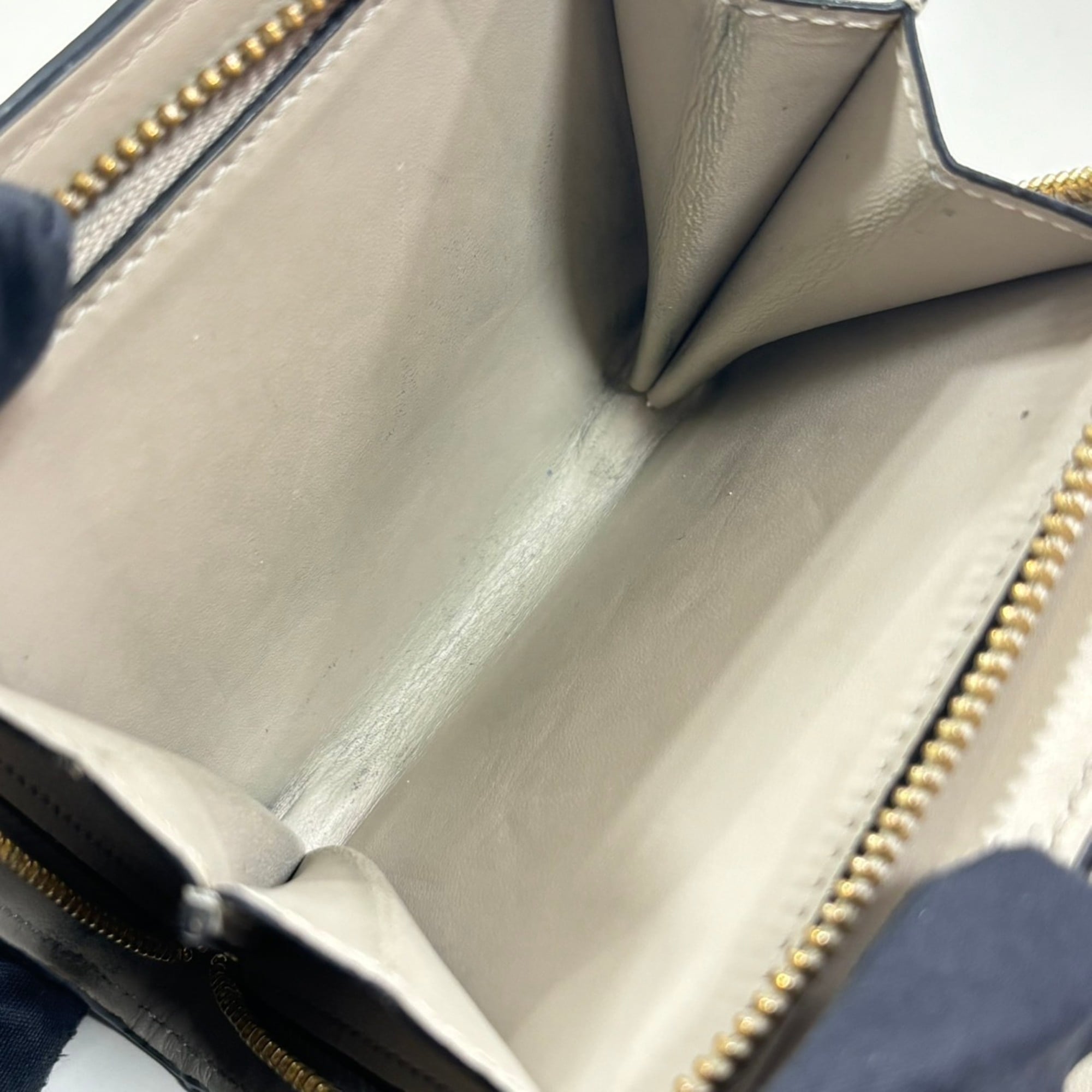 Loewe Grayish Leather Wallet (Bi-Fold) (Pre-Owned)