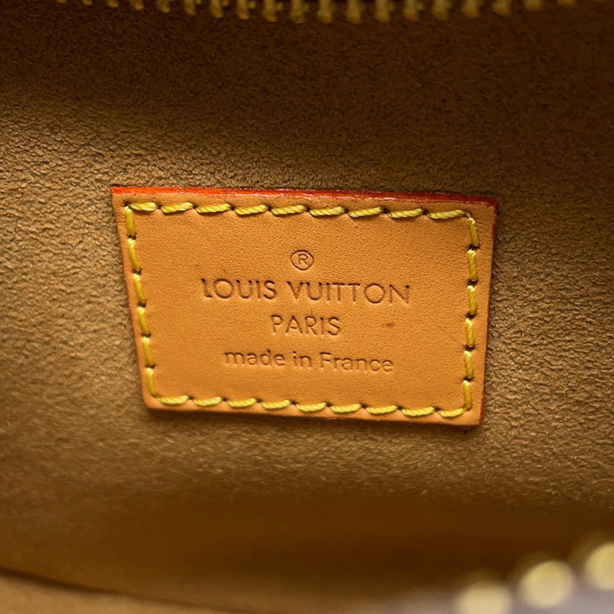 Louis Vuitton Beige Monogram Monogram Shoulder Bag (Pre-Owned)
