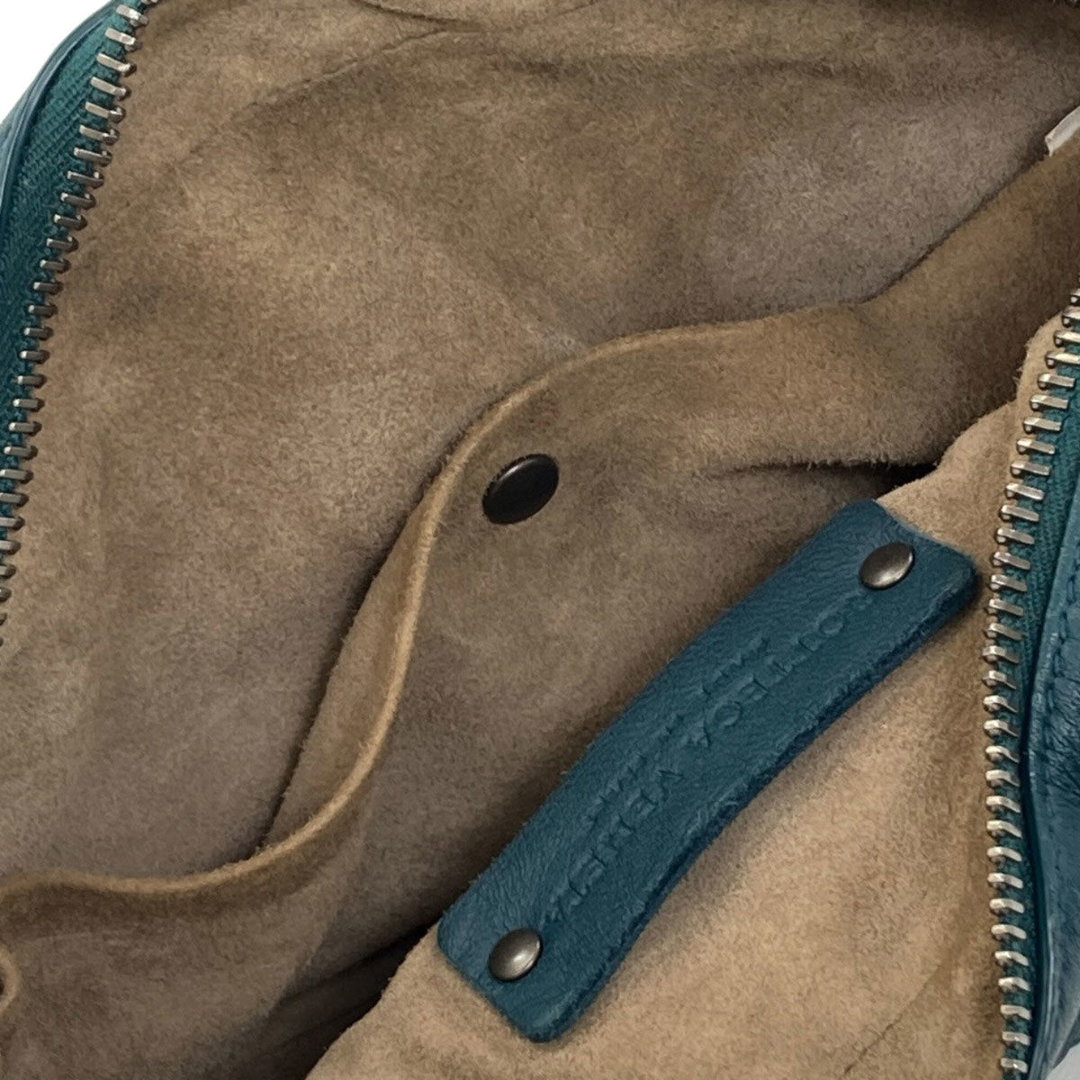 Bottega Veneta Intrecciato Green Leather Fanny Pack (Pre-Owned)