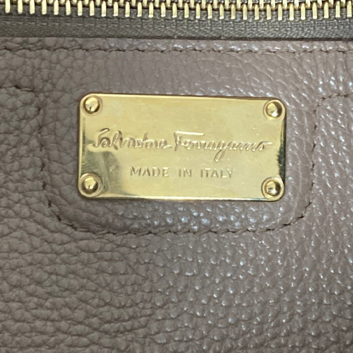 Salvatore Ferragamo Beige Leather Tote Bag (Pre-Owned)