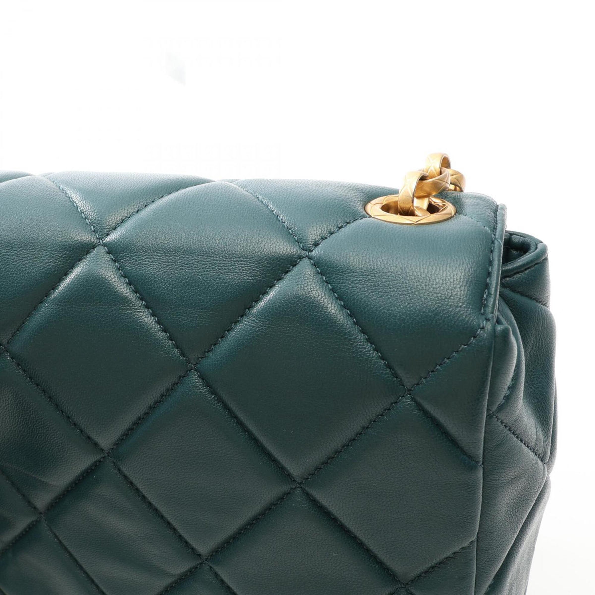 Chanel Green Leather Handbag Shoulder Bag (Pre-Owned)