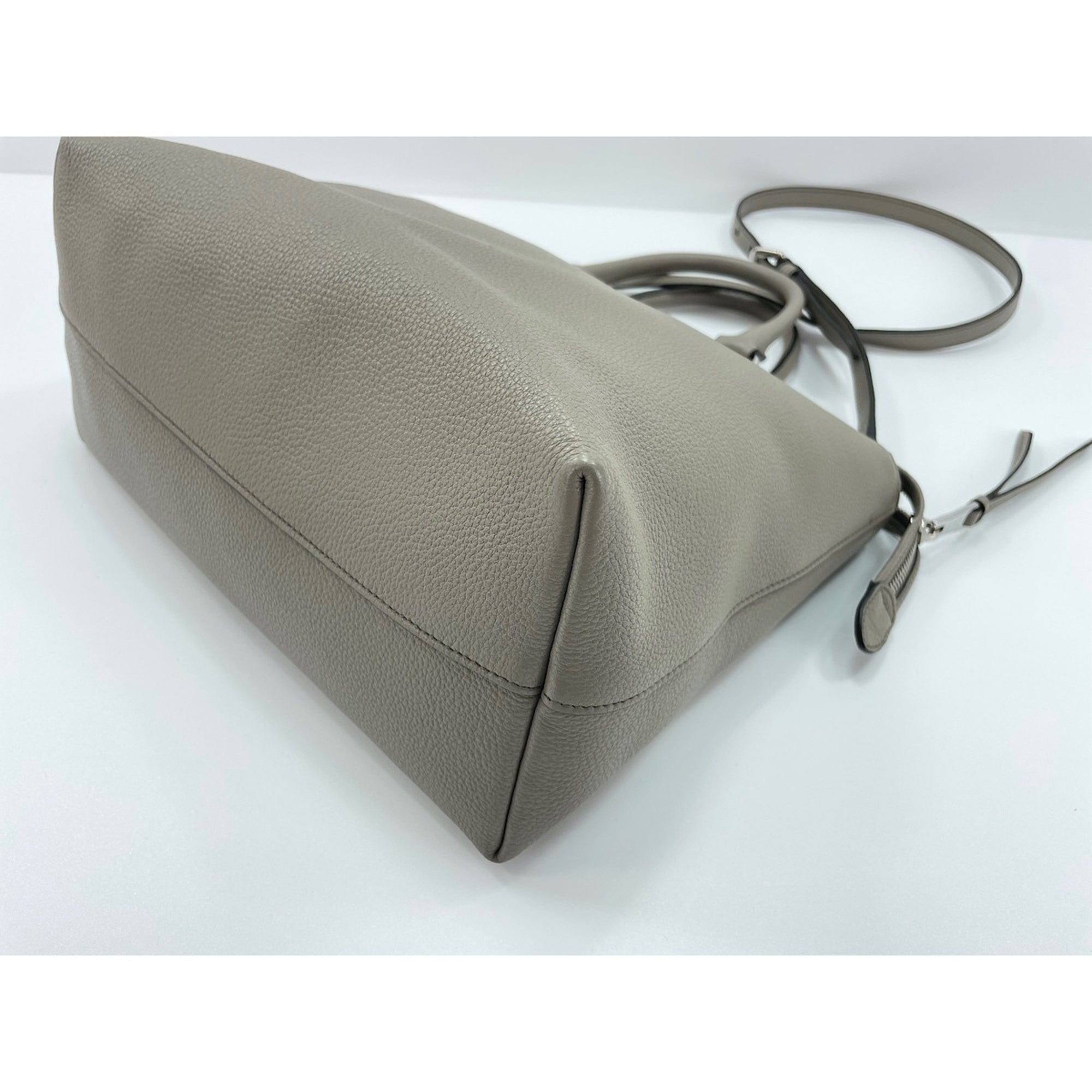 Prada Gray Handbag (Pre-Owned)