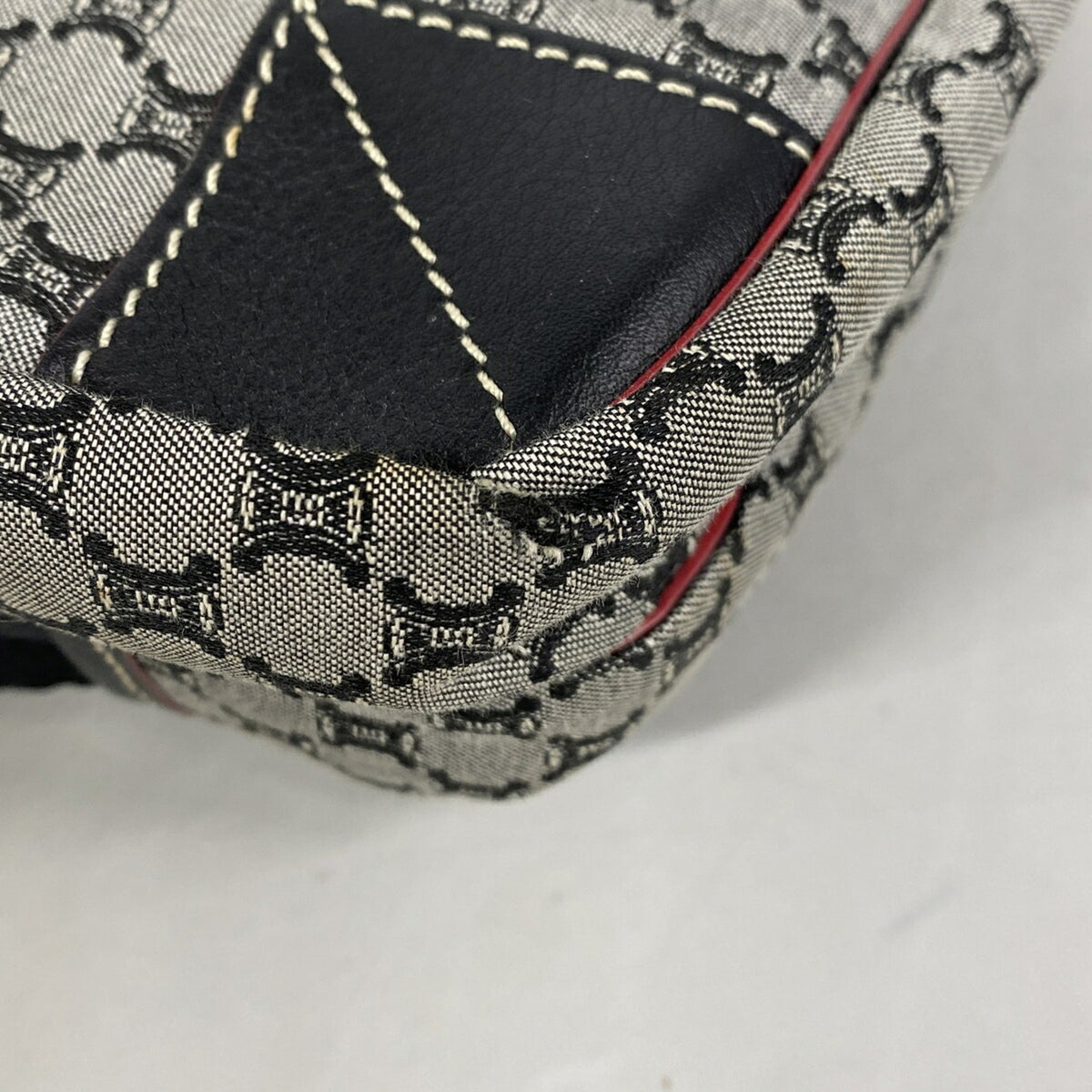 Celine Black Red Color Nylon Canvas Shoulder Bag (Pre-Owned)