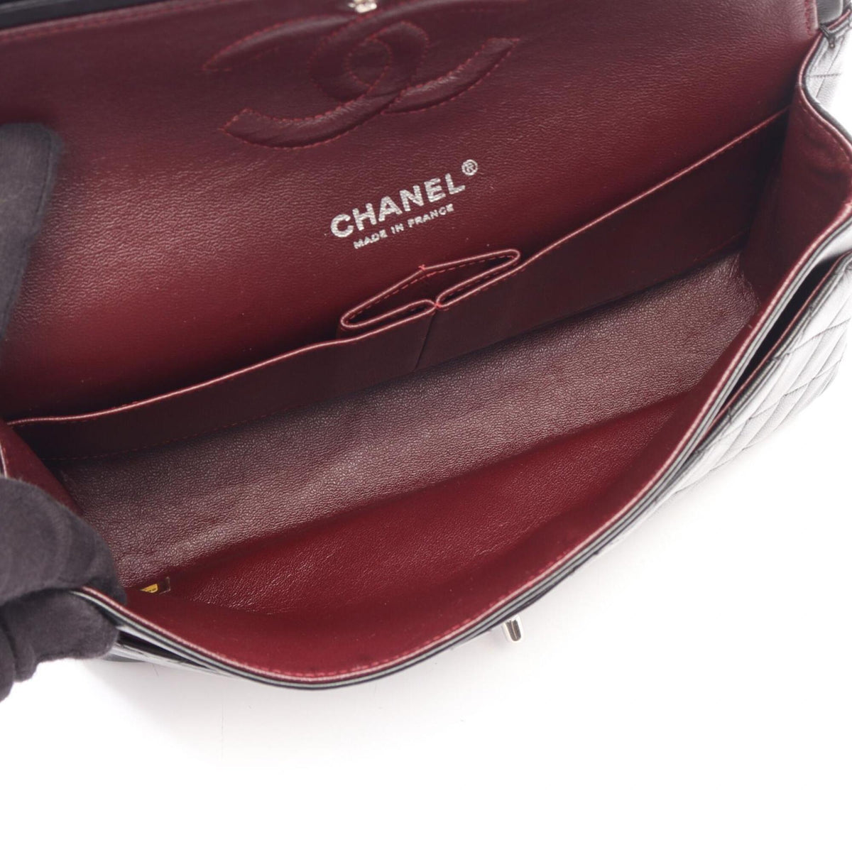 Chanel Black Leather Handbag Shoulder Bag (Pre-Owned)