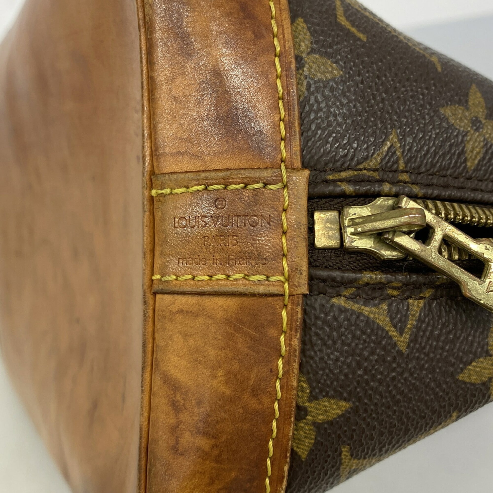 Louis Vuitton Brown Handbag (Pre-Owned)
