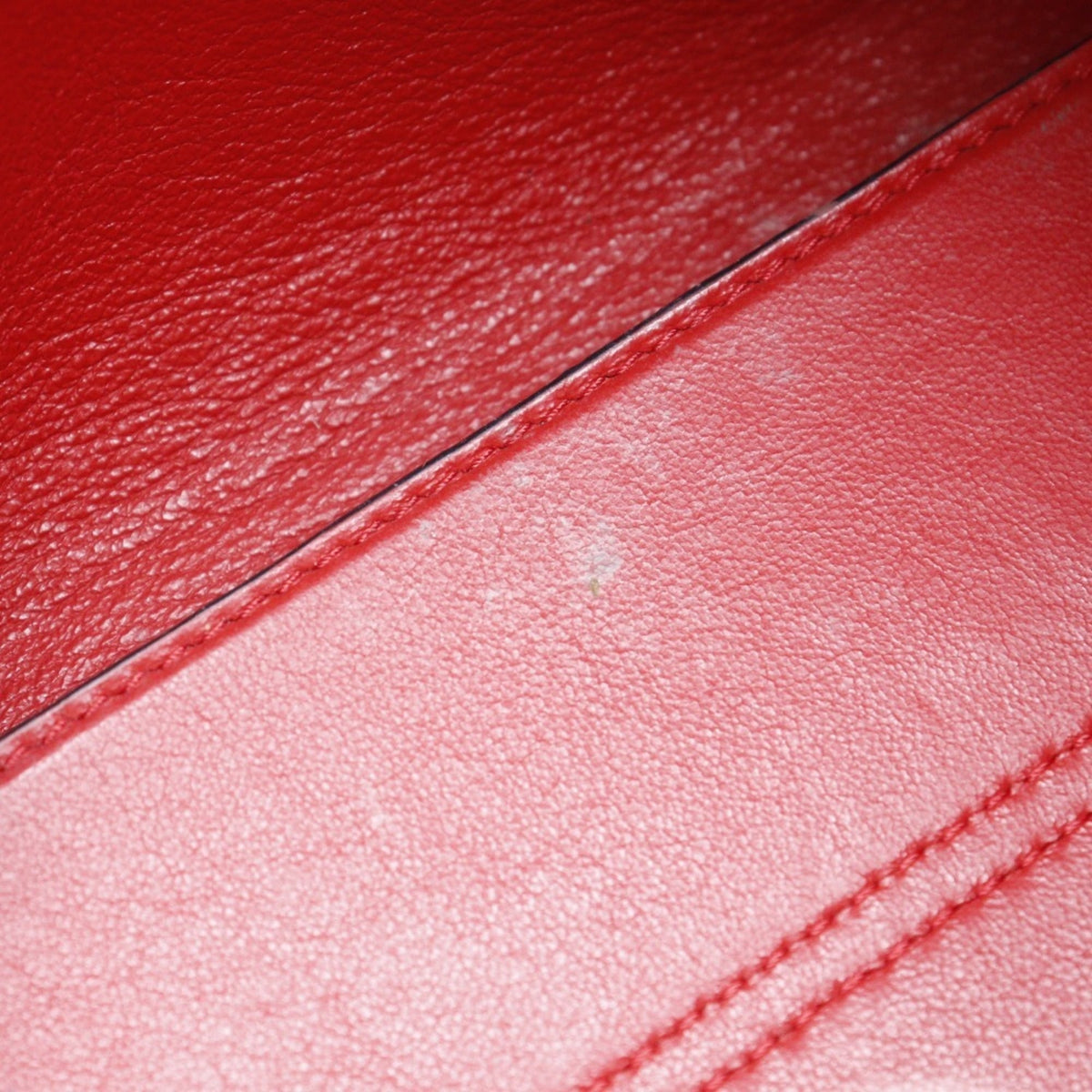 Loewe Avenue Red Color Leather Shoulder Bag (Pre-Owned)