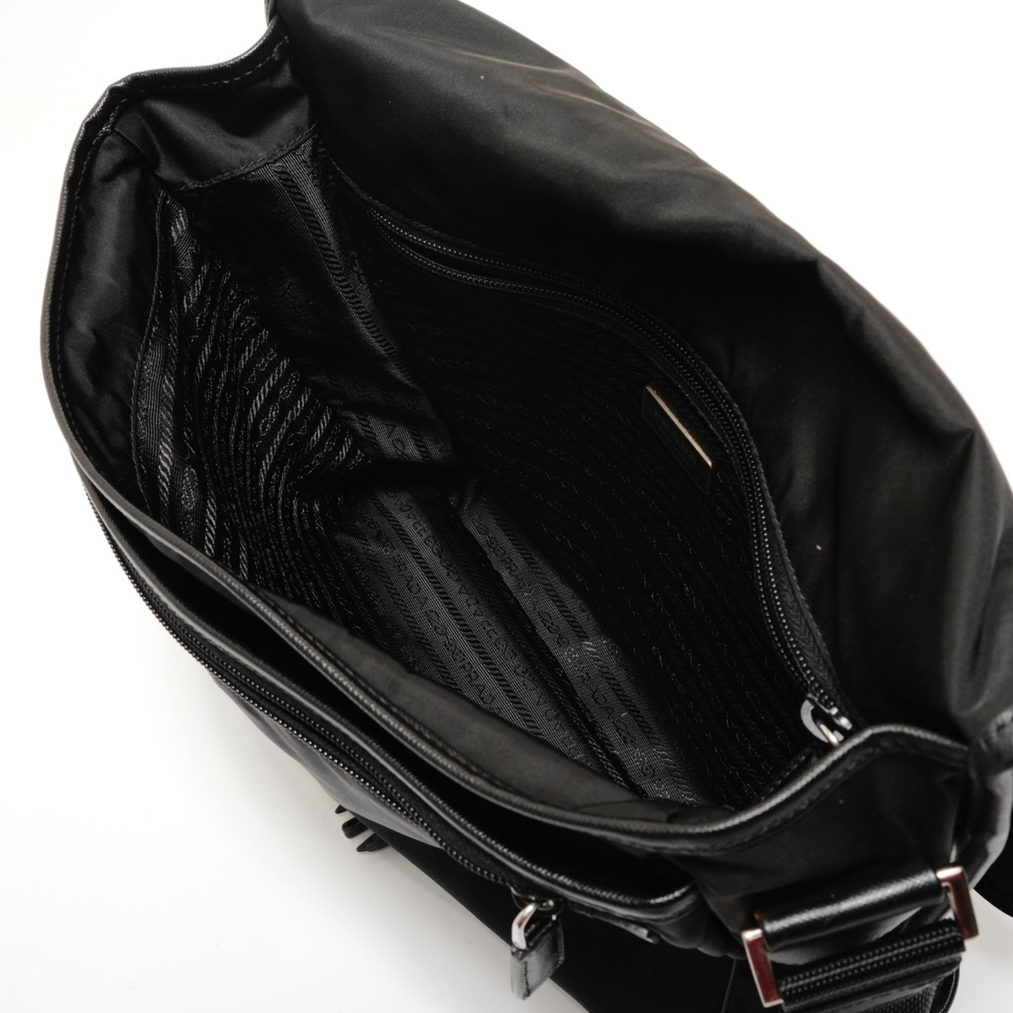 Prada Black Nylon Shoulder Bag (Pre-Owned)
