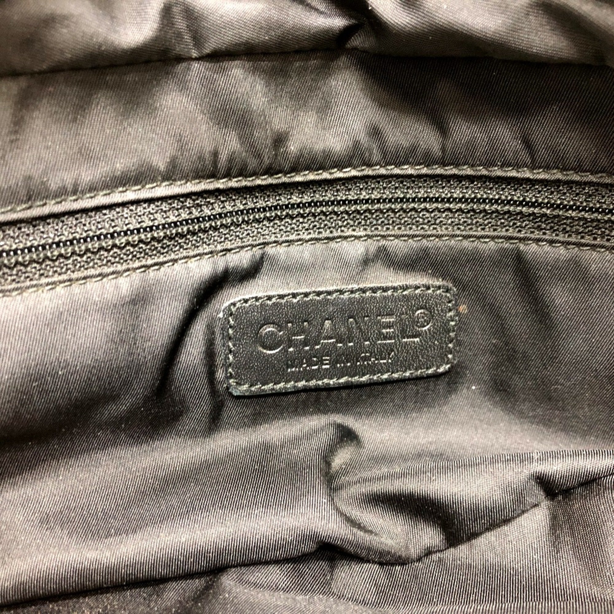 Chanel Black Leather Boston Bag (Pre-Owned)