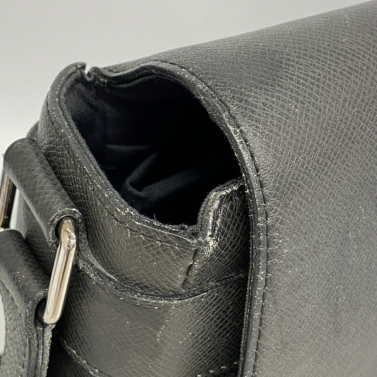 Louis Vuitton Ardoise Shoulder Bag (Pre-Owned)