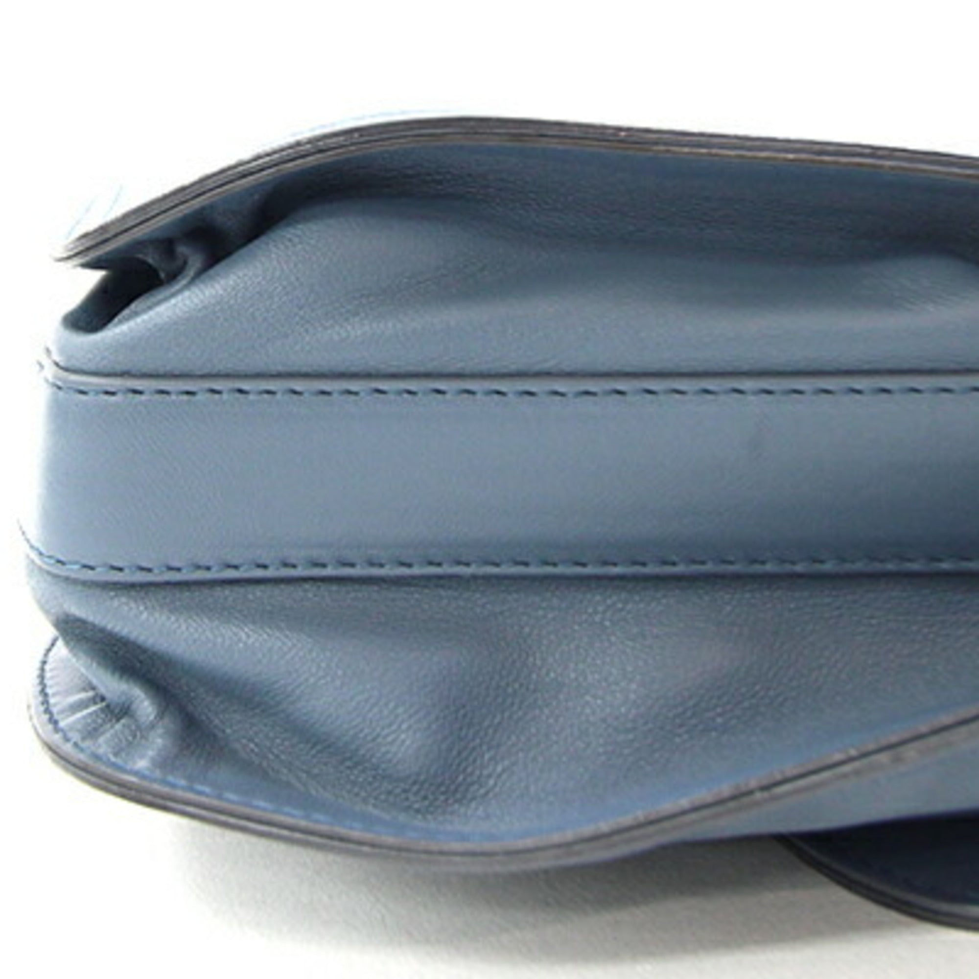 Bottega Veneta Intrecciato Leather Shoulder Bag (Pre-Owned)