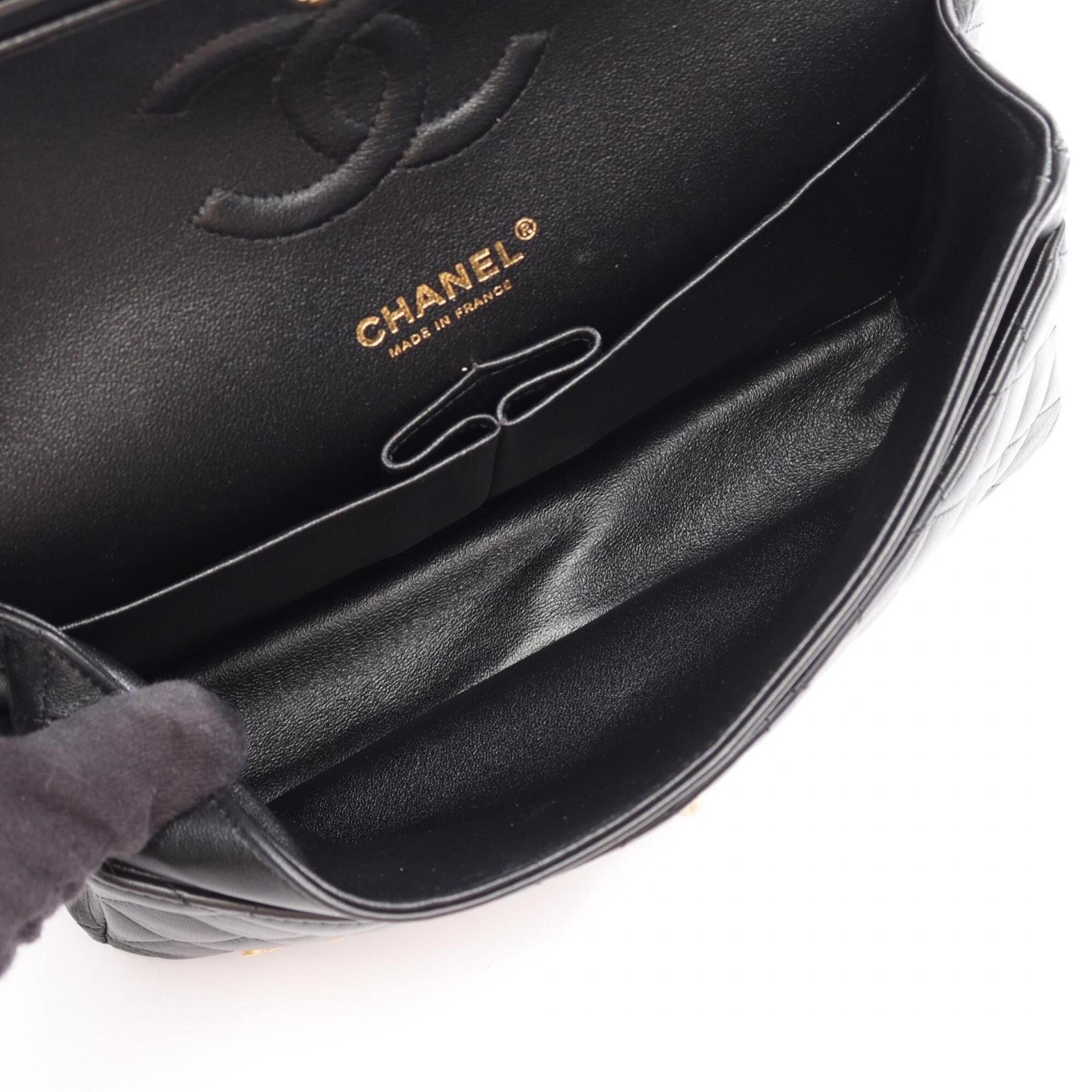 Chanel Black Leather Handbag Shoulder Bag (Pre-Owned)