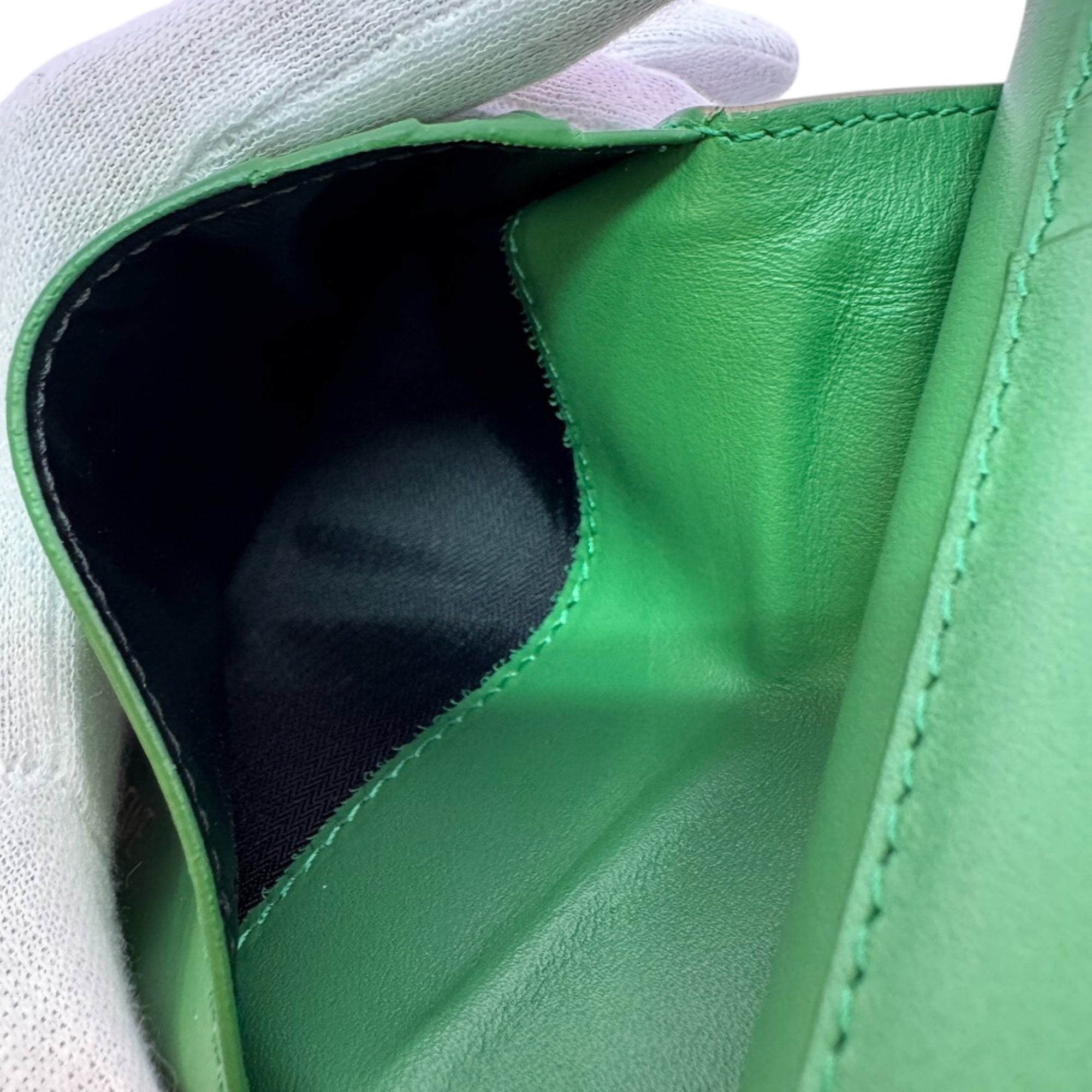 Loewe Beige Green Leather Wallet (Bi-Fold) (Pre-Owned)