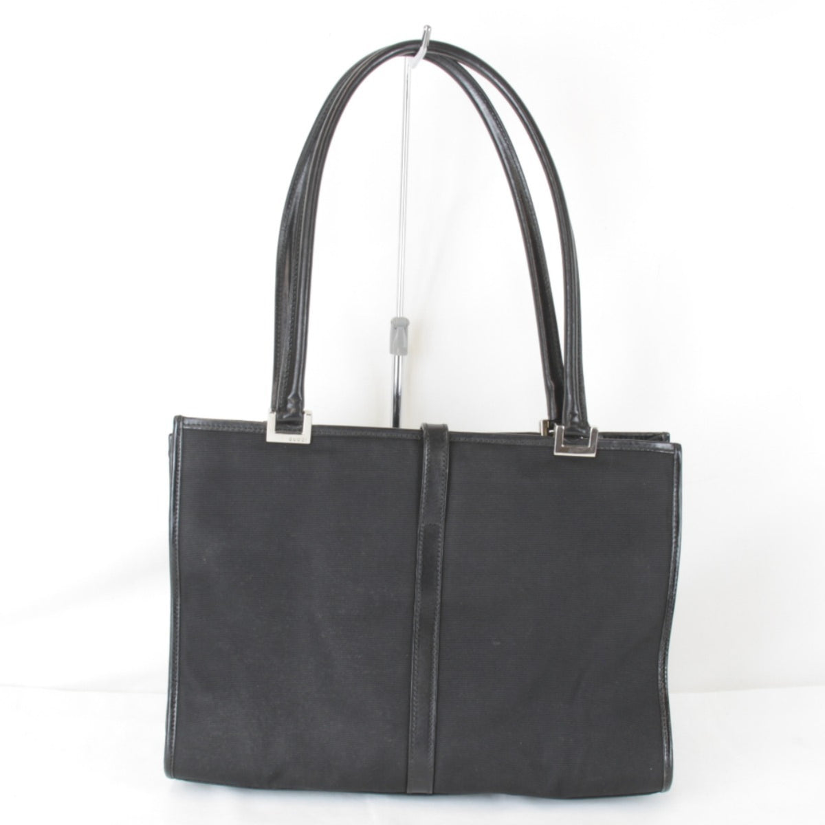 Gucci Black White Nylon Handbag (Pre-Owned)