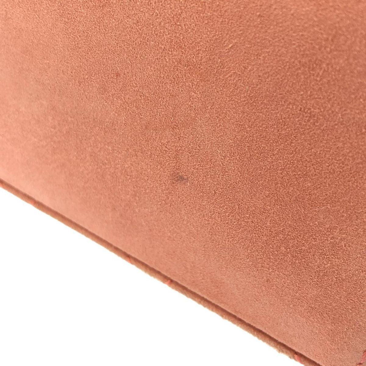 Chanel Pink Suede Shoulder Bag (Pre-Owned)