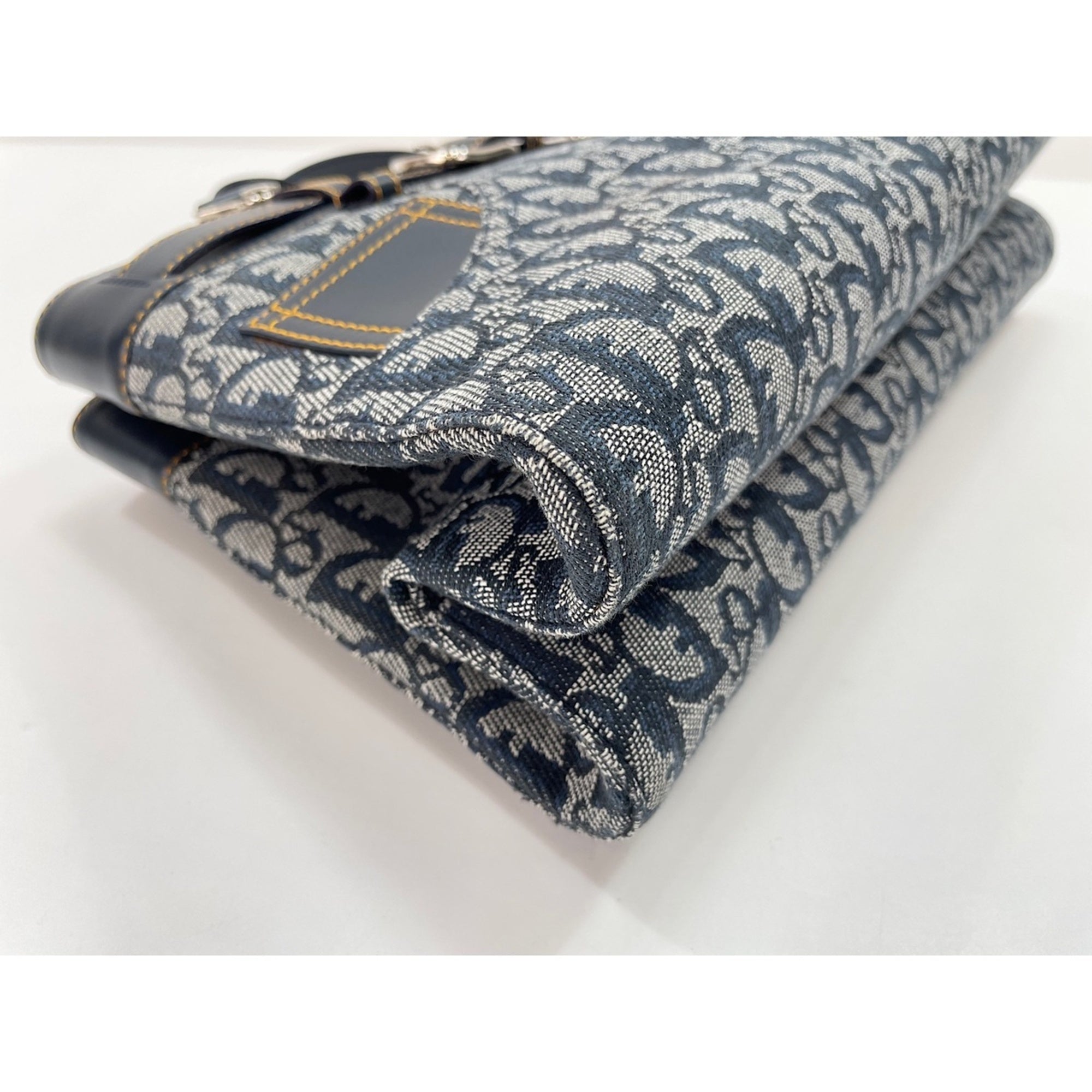 Christian Dior Navy Handbag (Pre-Owned)