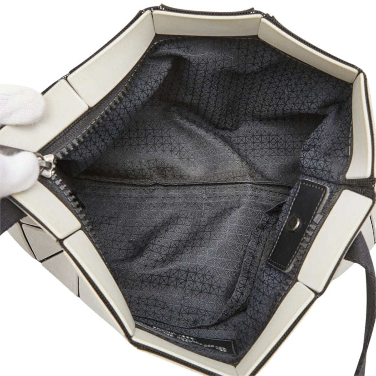 Issey Miyake Black Gray Polyester Pvc Shoulder Bag (Pre-Owned)