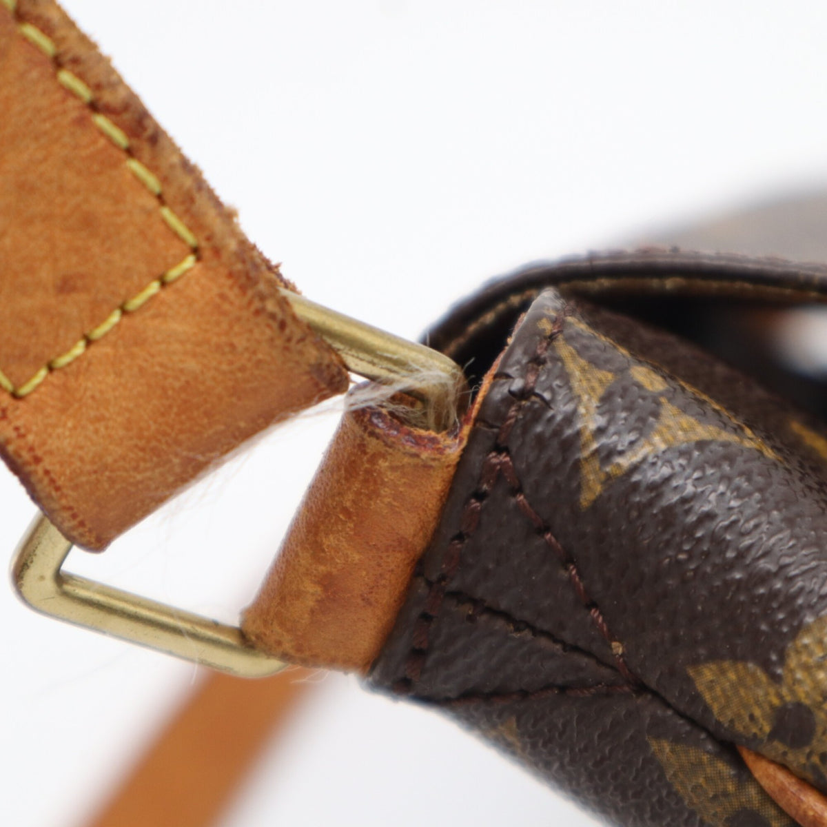 Louis Vuitton Beige Brown Monogram Coated Canvas Leather Shoulder Bag (Pre-Owned)