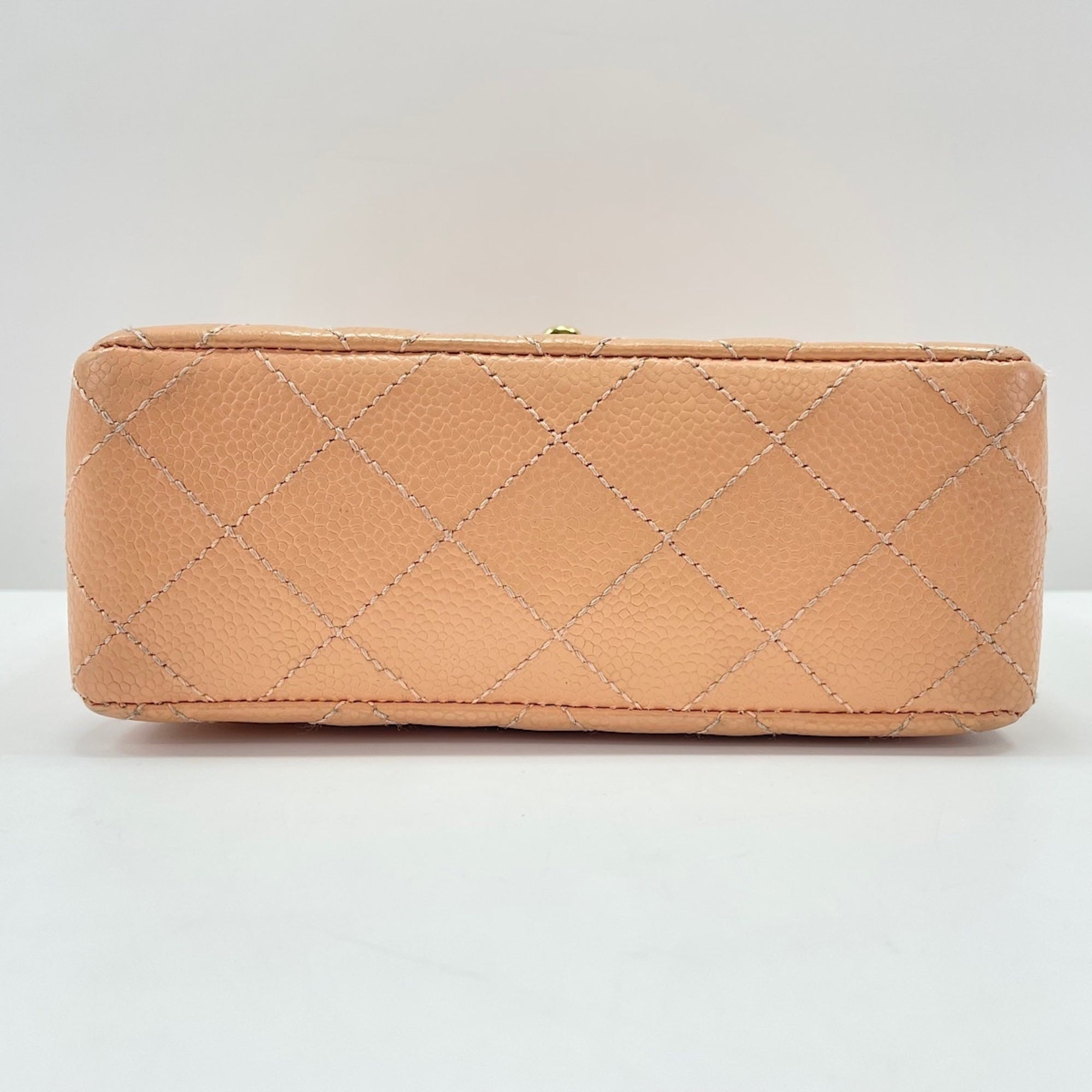 Chanel Orange Shoulder Bag (Pre-Owned)