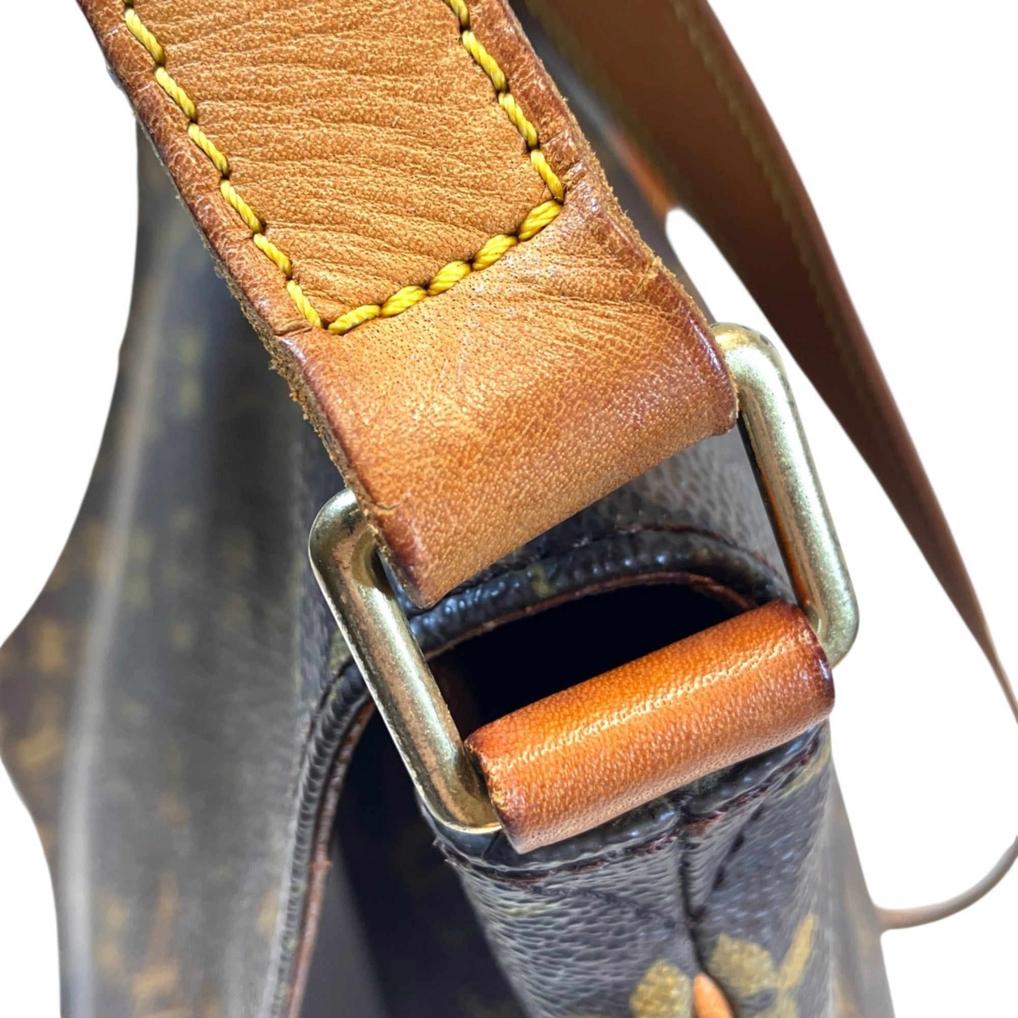 Louis Vuitton Brown Galle Monogram Monogram Shoulder Bag (Pre-Owned)