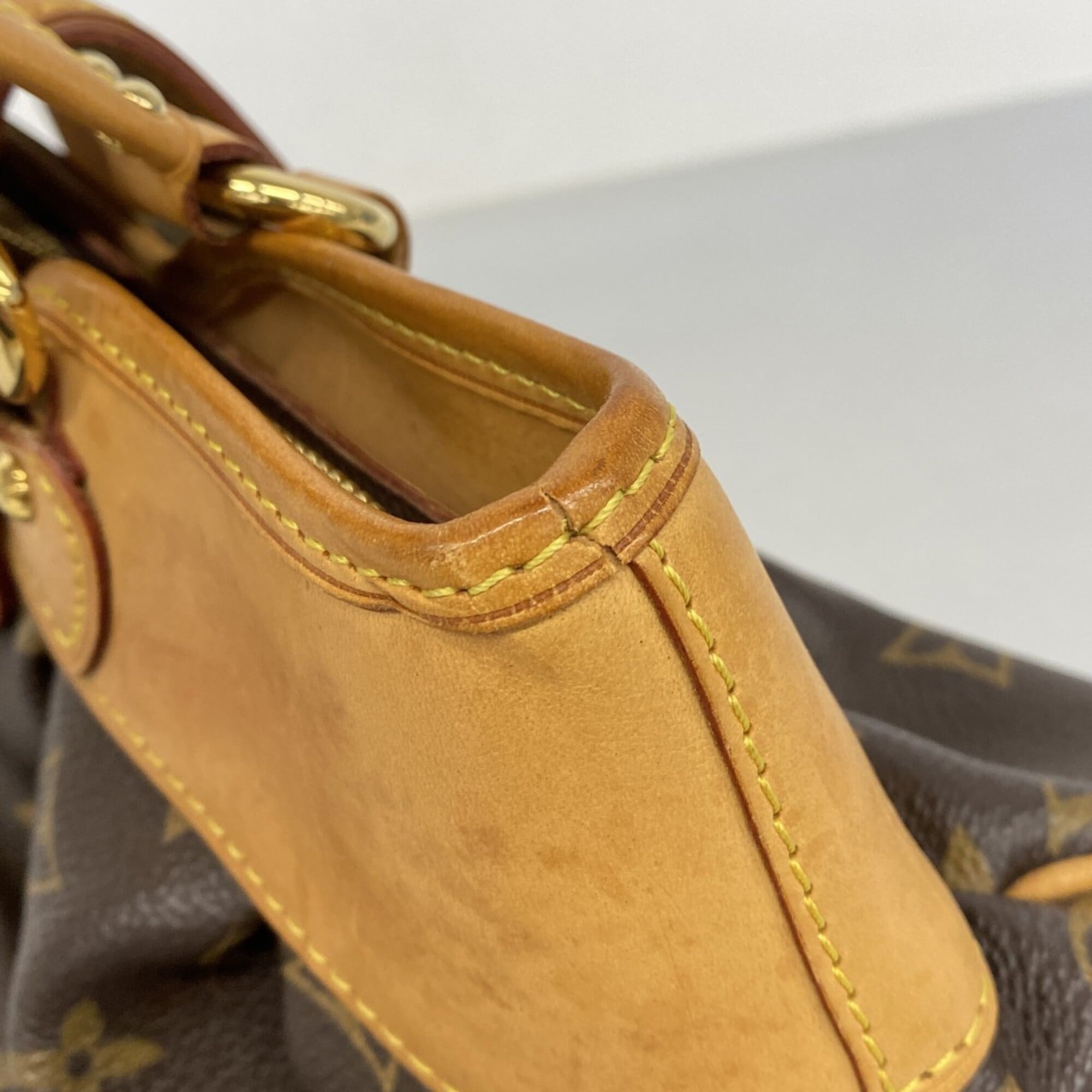 Louis Vuitton Brown Handbag (Pre-Owned)