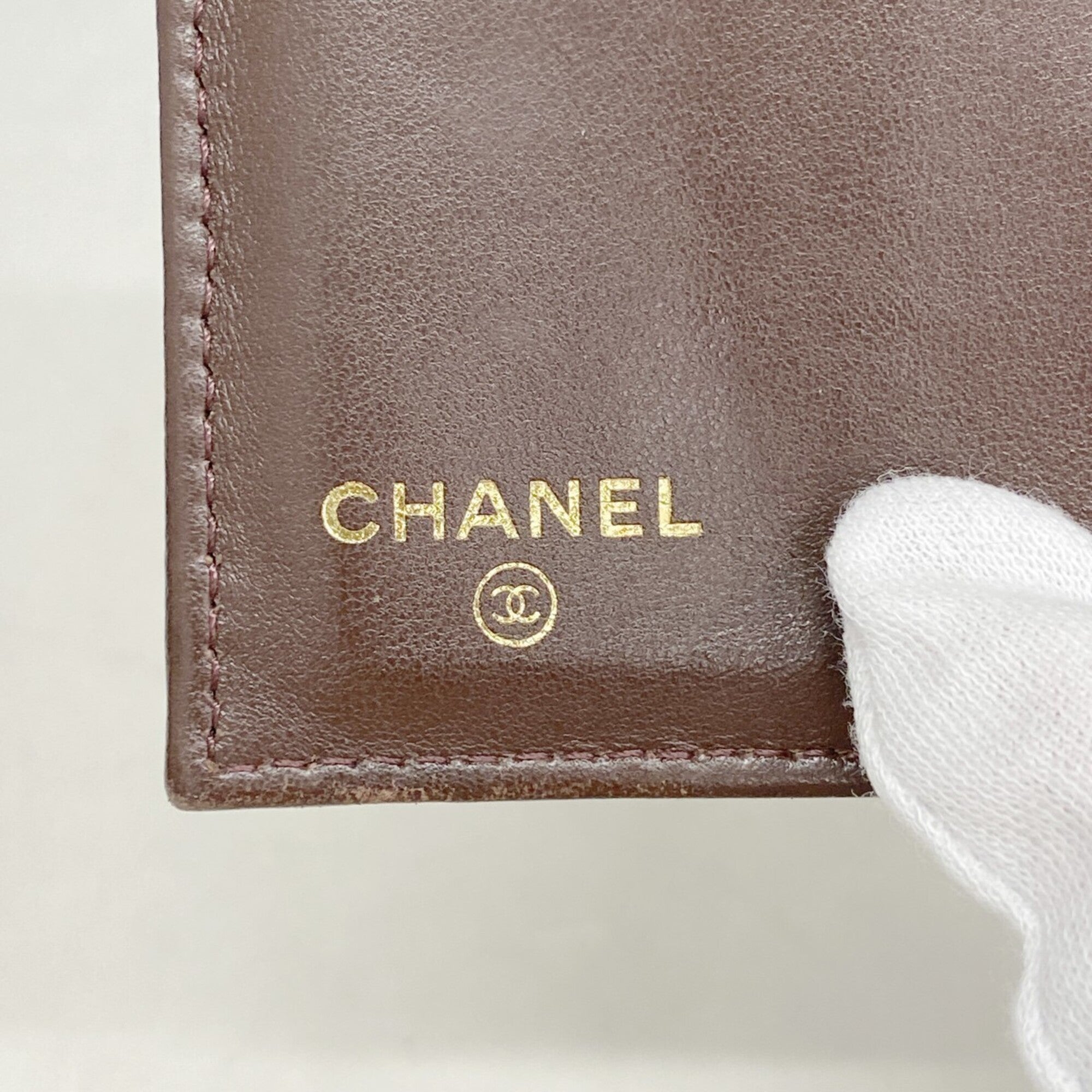 Chanel Black Leather Wallet (Tri-Fold) (Pre-Owned)