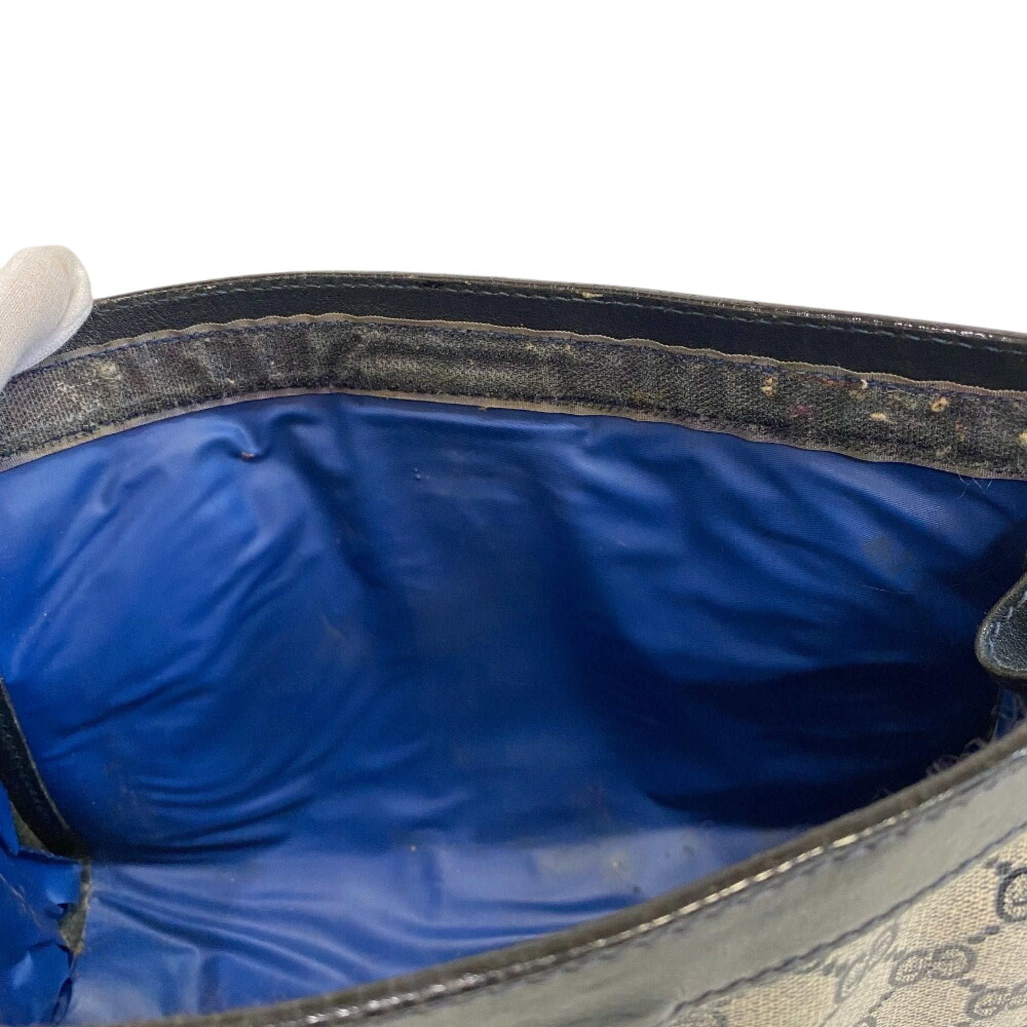 Gucci Navy Pvc Clutch Bag Pouch (Pre-Owned)