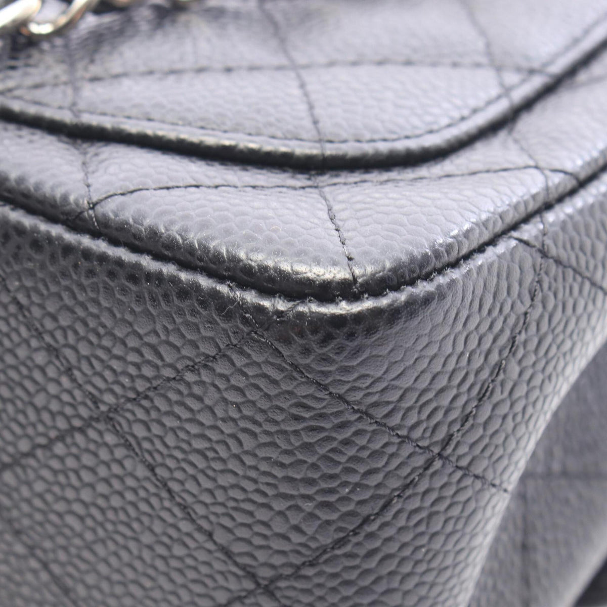 Chanel Black Grained Calfskin Handbag Shoulder Bag (Pre-Owned)