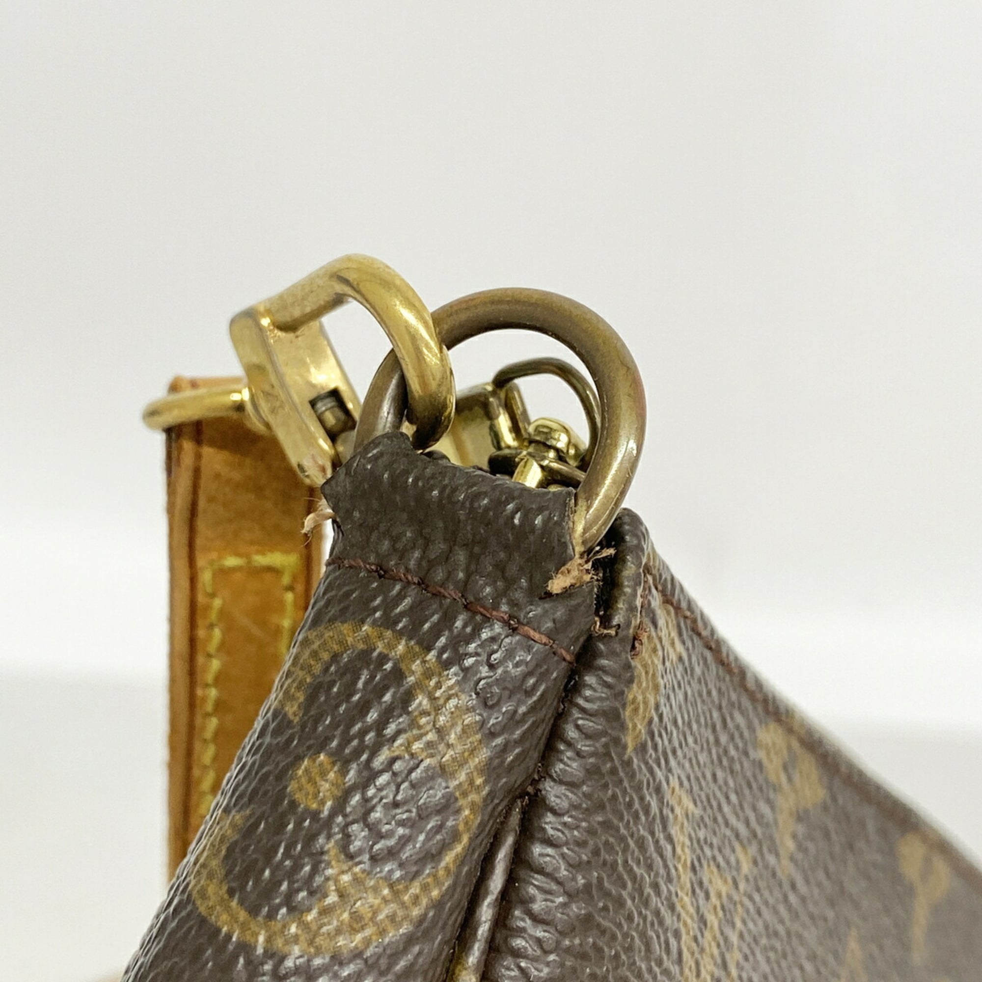 Louis Vuitton Brown Pouch (Pre-Owned)