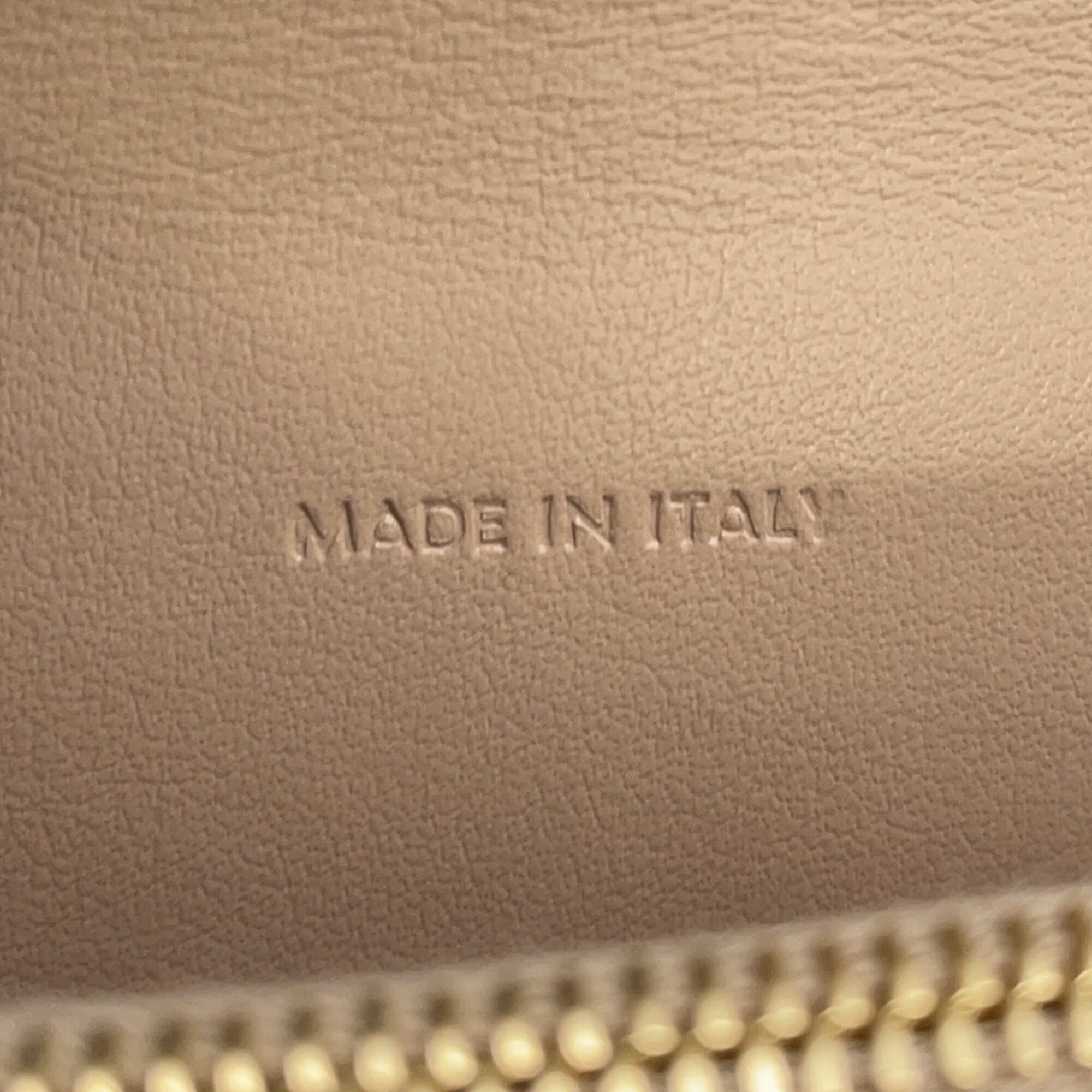 Celine Beige Leather Coin Purse/Coin Case (Pre-Owned)