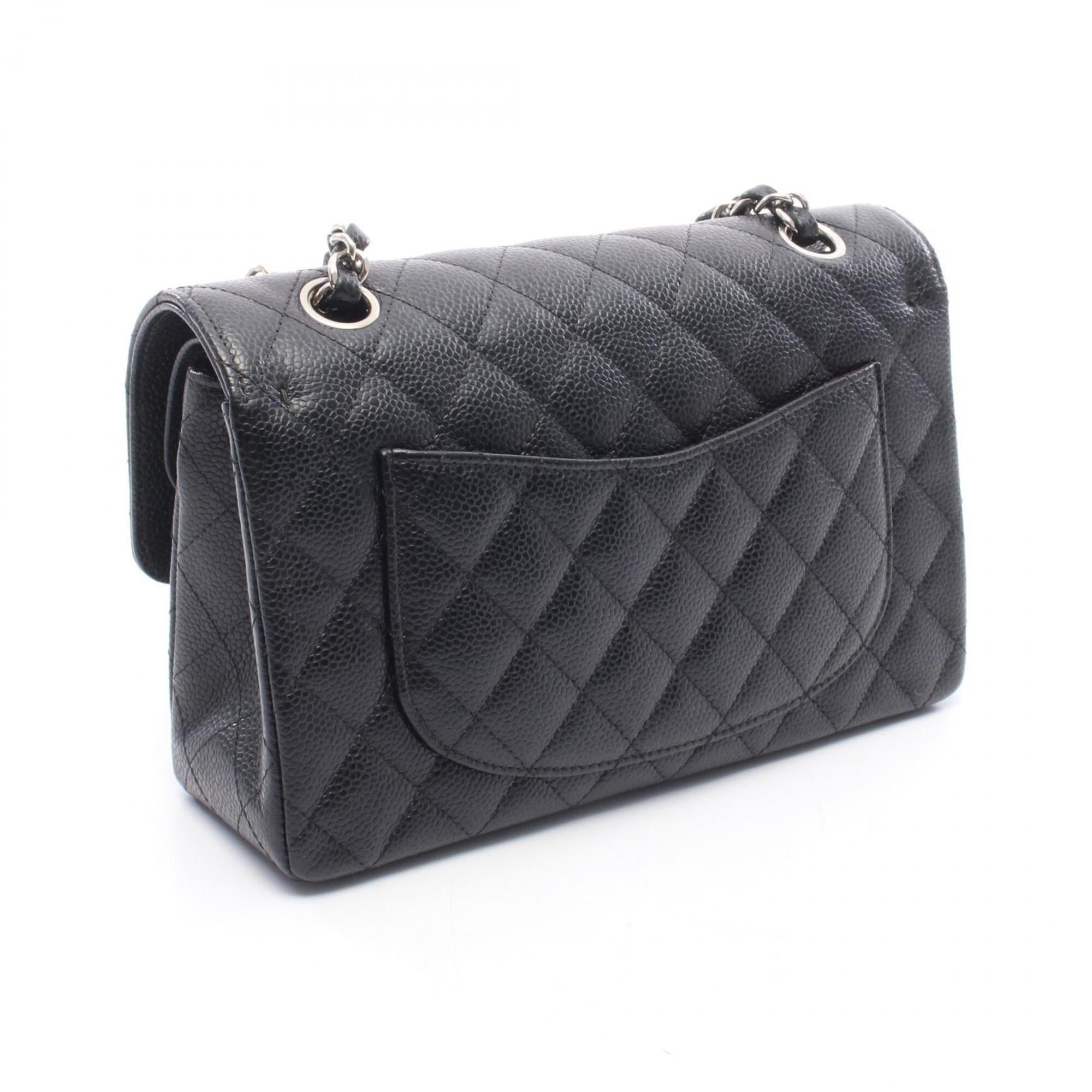 Chanel Black Grained Calfskin Handbag Shoulder Bag (Pre-Owned)