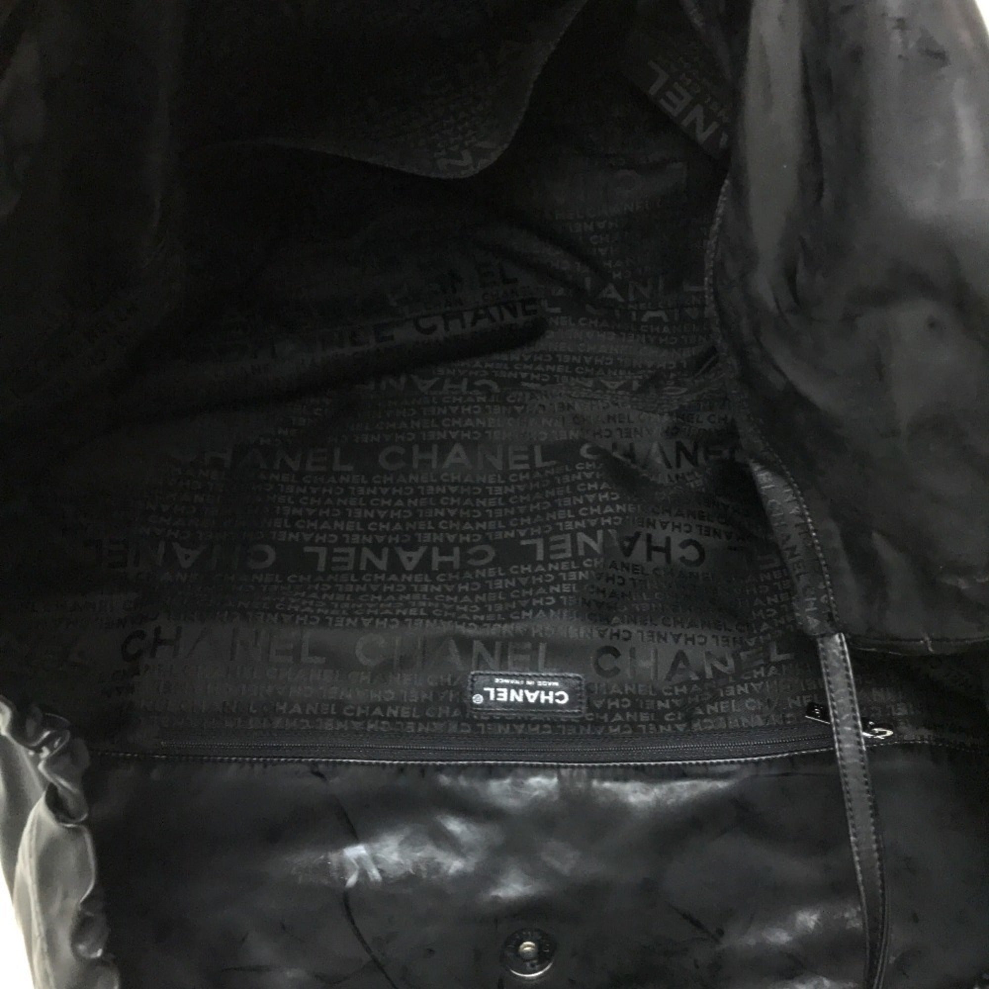 Chanel Black Patent Leather Shoulder Bag Tote Bag (Pre-Owned)
