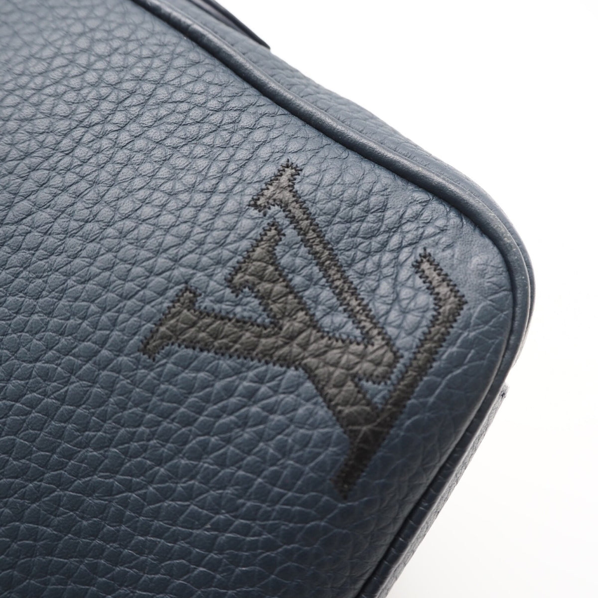Louis Vuitton Navy Leather Shoulder Bag (Pre-Owned)