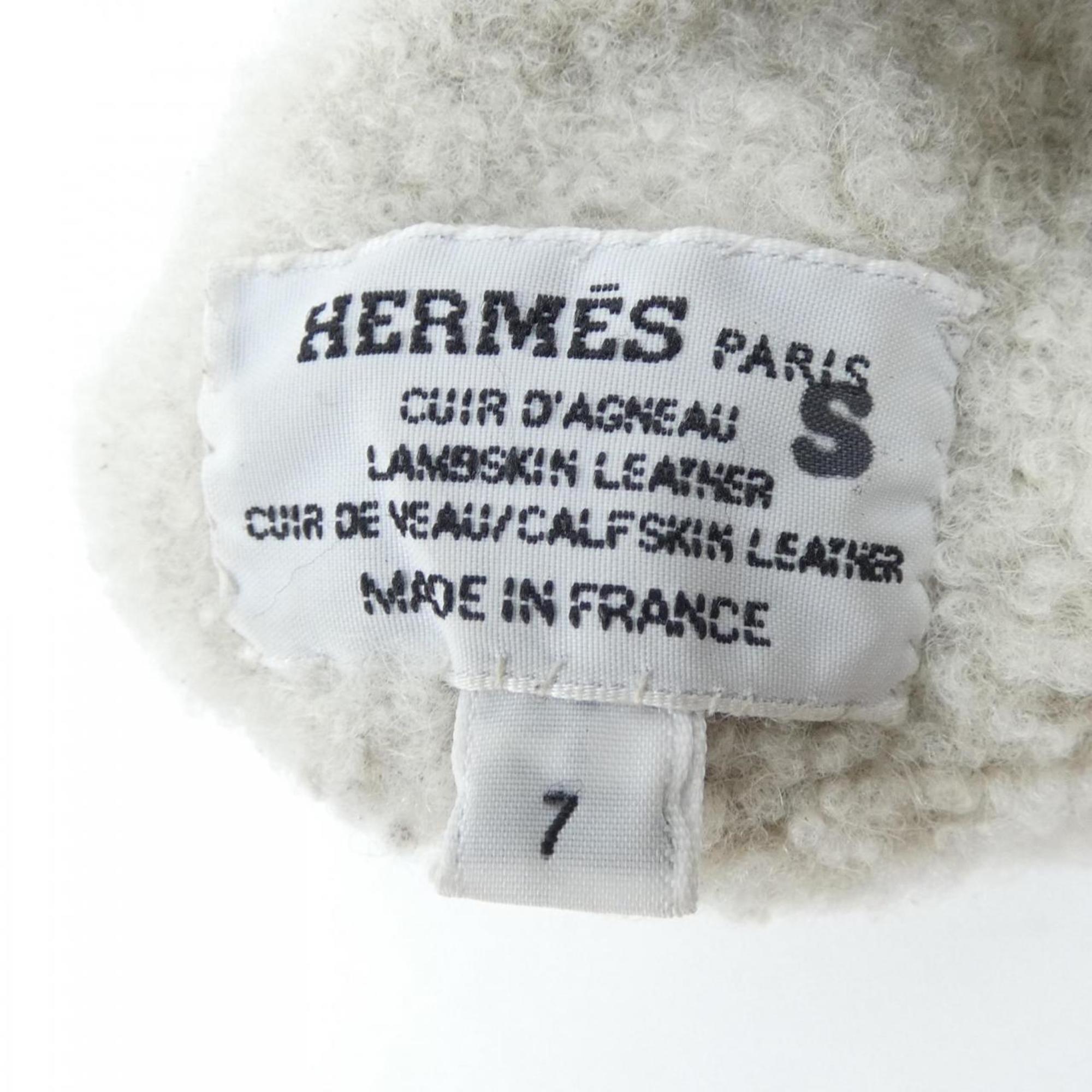 Hermes Khaki Warm Gloves (Pre-Owned)