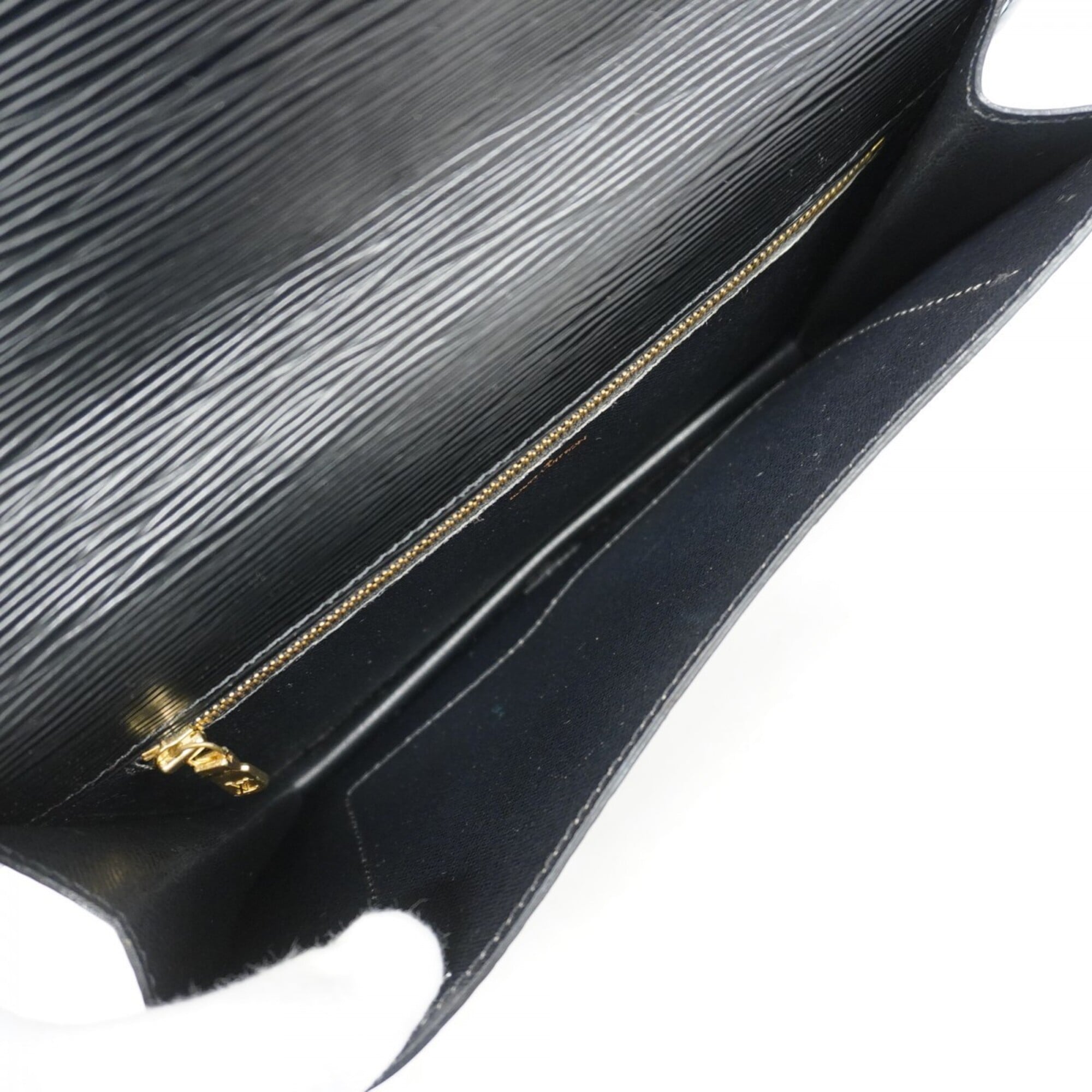 Louis Vuitton Noir Handbag (Pre-Owned)