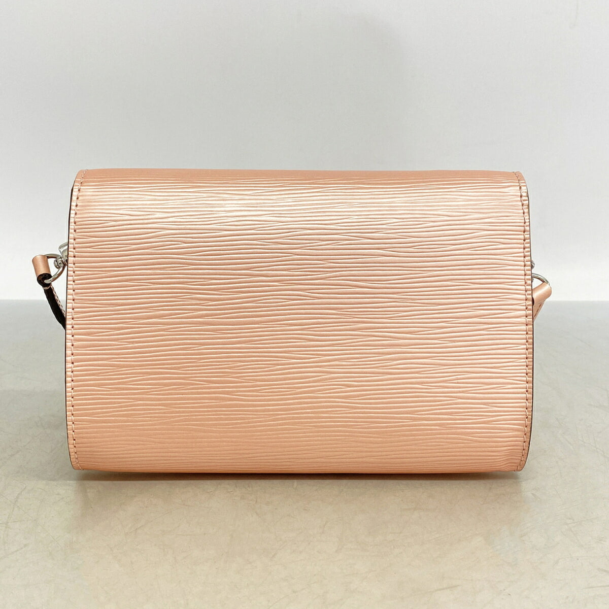 Louis Vuitton Rose Clair Shoulder Bag (Pre-Owned)