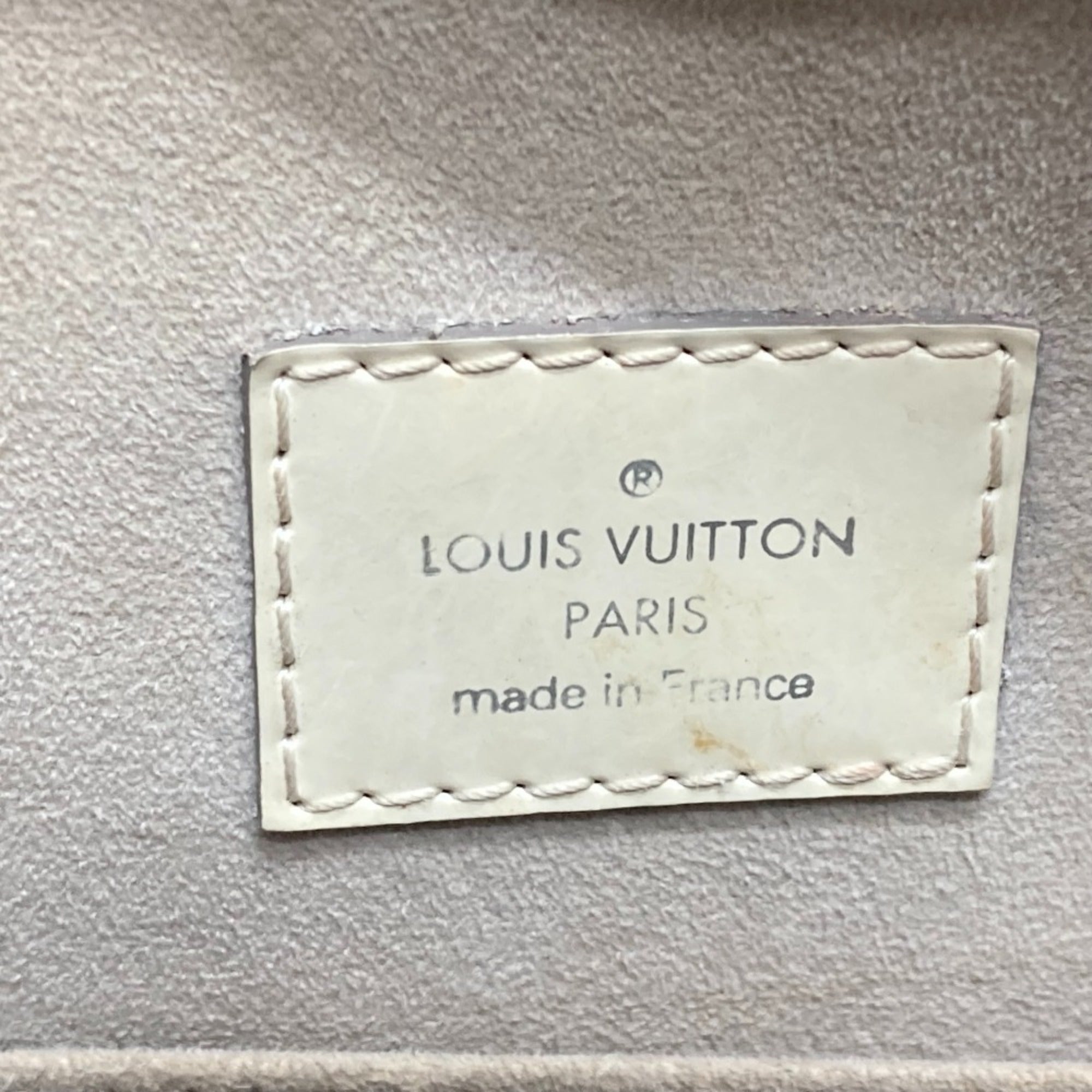 Louis Vuitton White Leather Handbag (Pre-Owned)