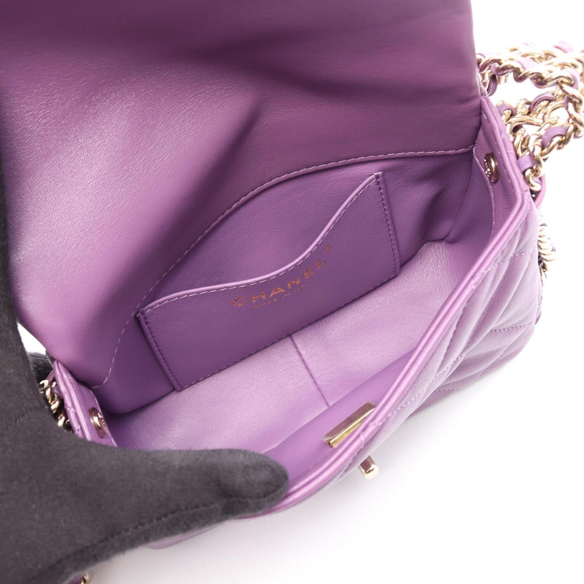Chanel Purple Leather Handbag Shoulder Bag (Pre-Owned)