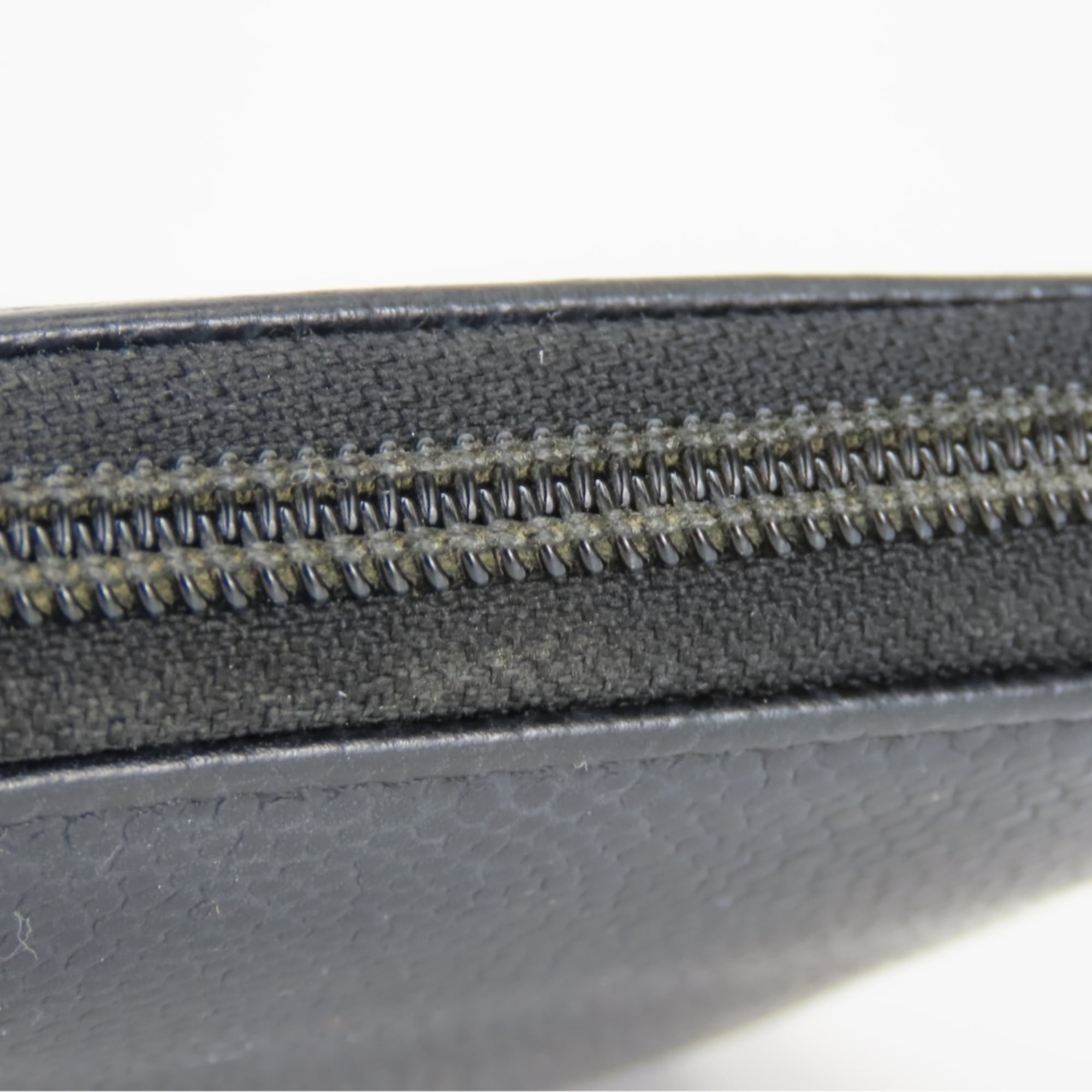 Chanel Black Grained Calfskin Long Wallet (Bi-Fold) (Pre-Owned)
