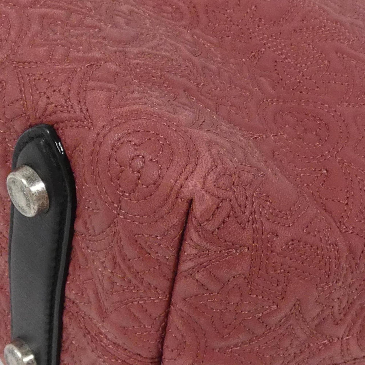 Louis Vuitton Framboise Leather Shoulder Bag (Pre-Owned)