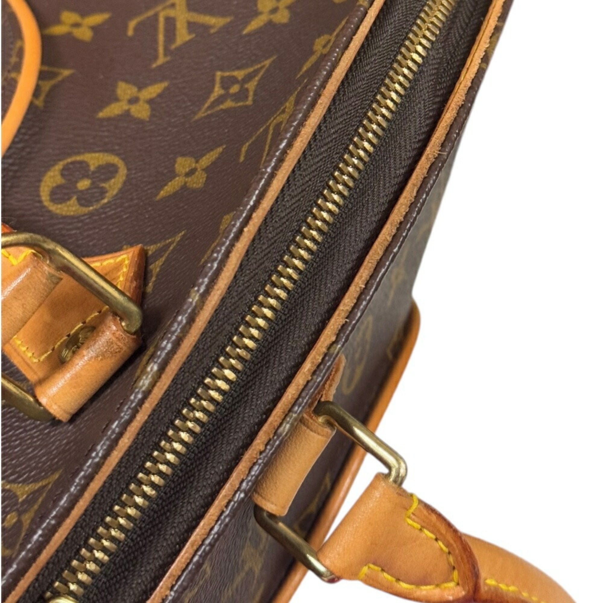 Louis Vuitton Brown Monogram Canvas Handbag (Pre-Owned)