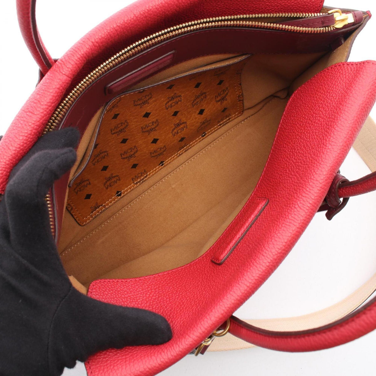 Mcm Red Color Leather Handbag (Pre-Owned)
