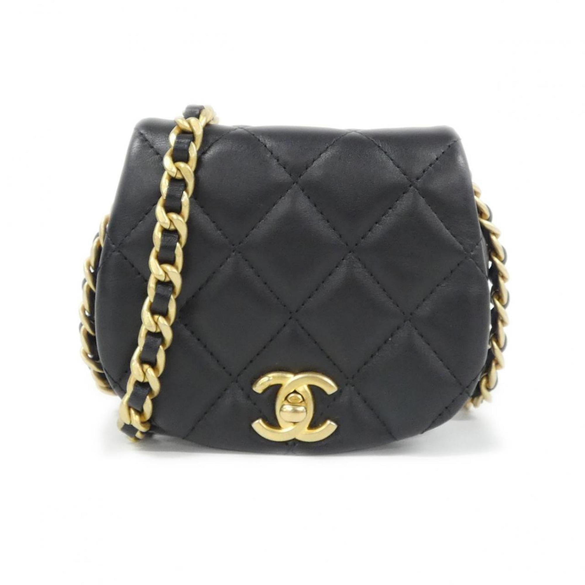 Chanel Black Leather Shoulder Bag (Pre-Owned)