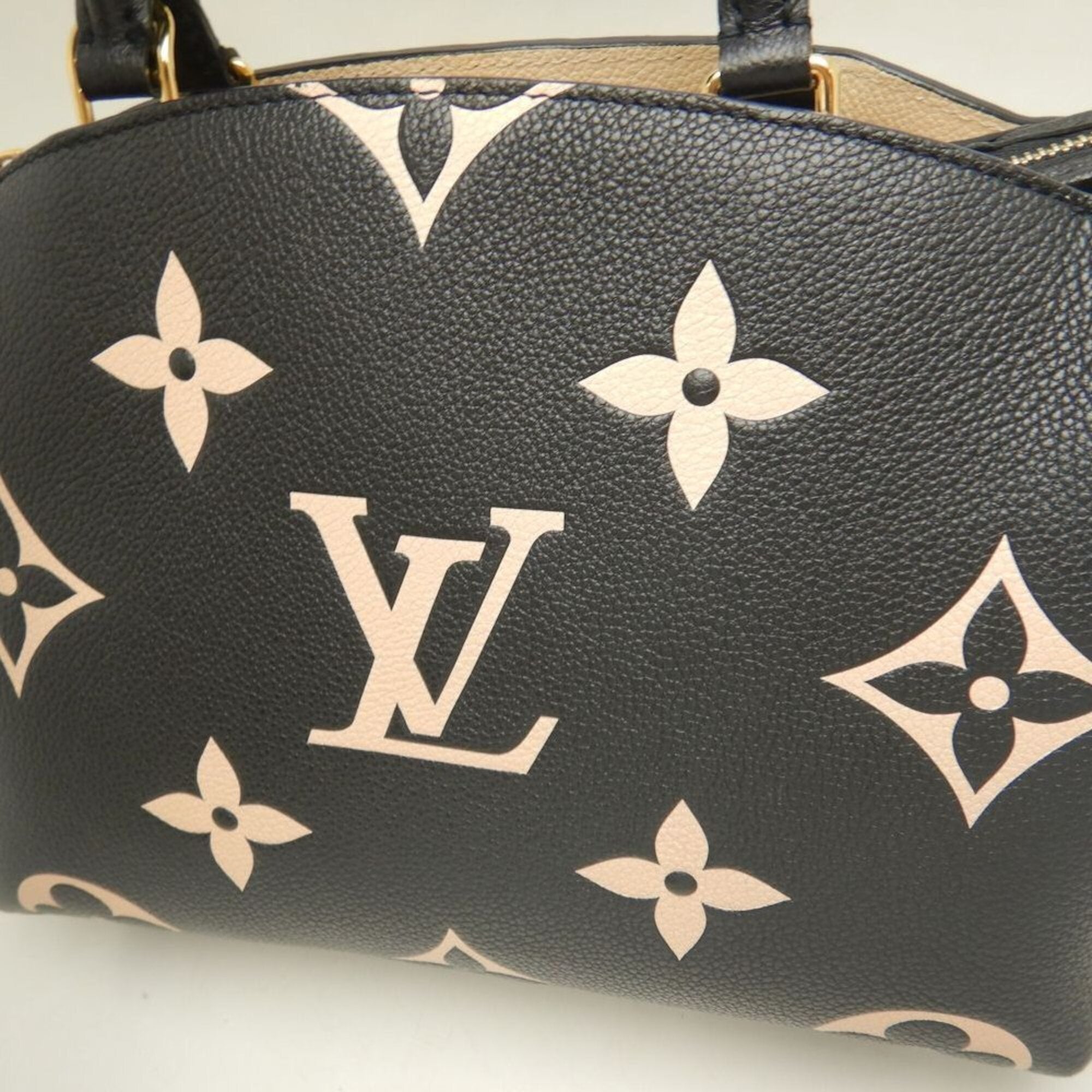 Louis Vuitton Monogram Empreinte Noir Monogram Empreinte Handbag (Pre-Owned)