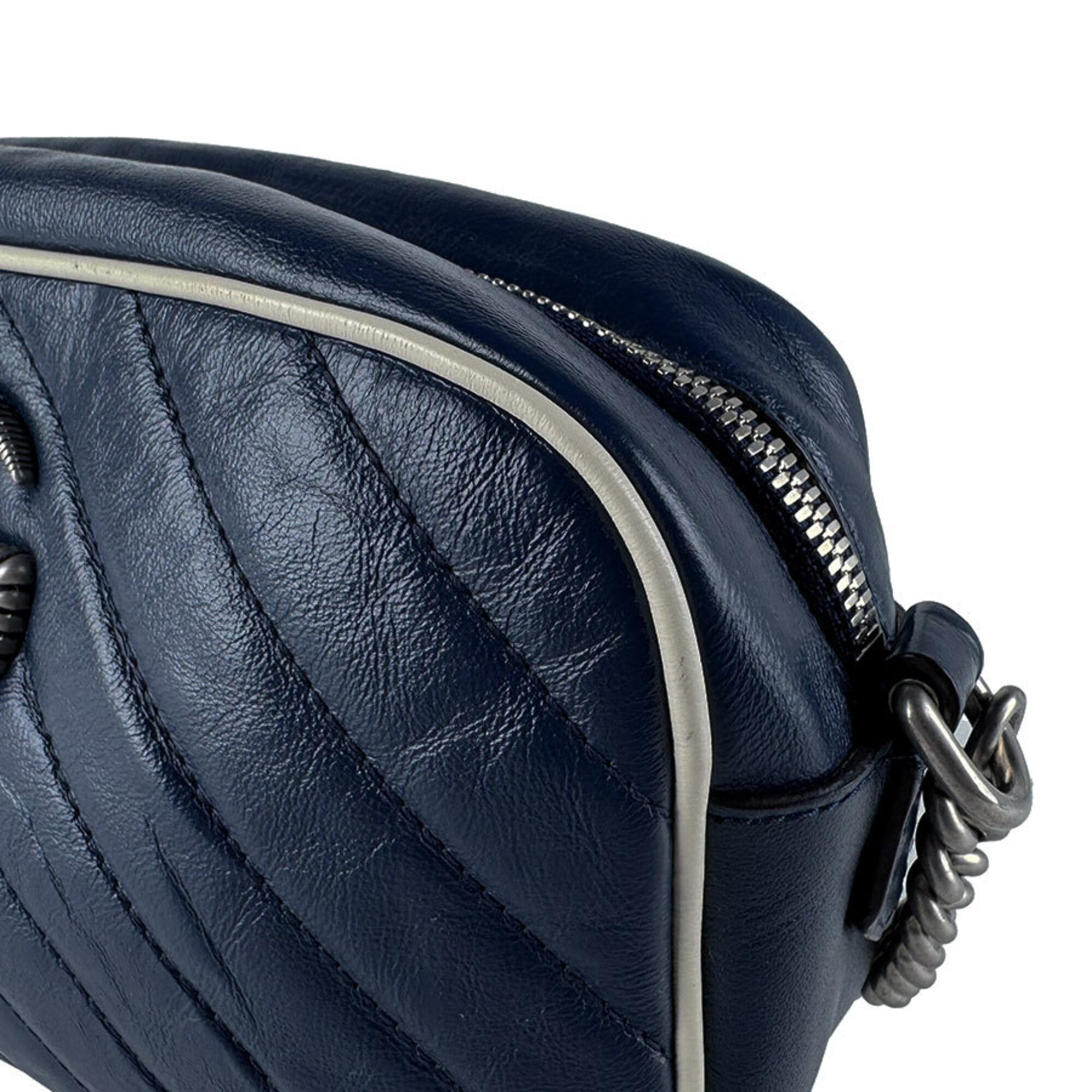 Gucci Ivory Navy Leather Shoulder Bag (Pre-Owned)
