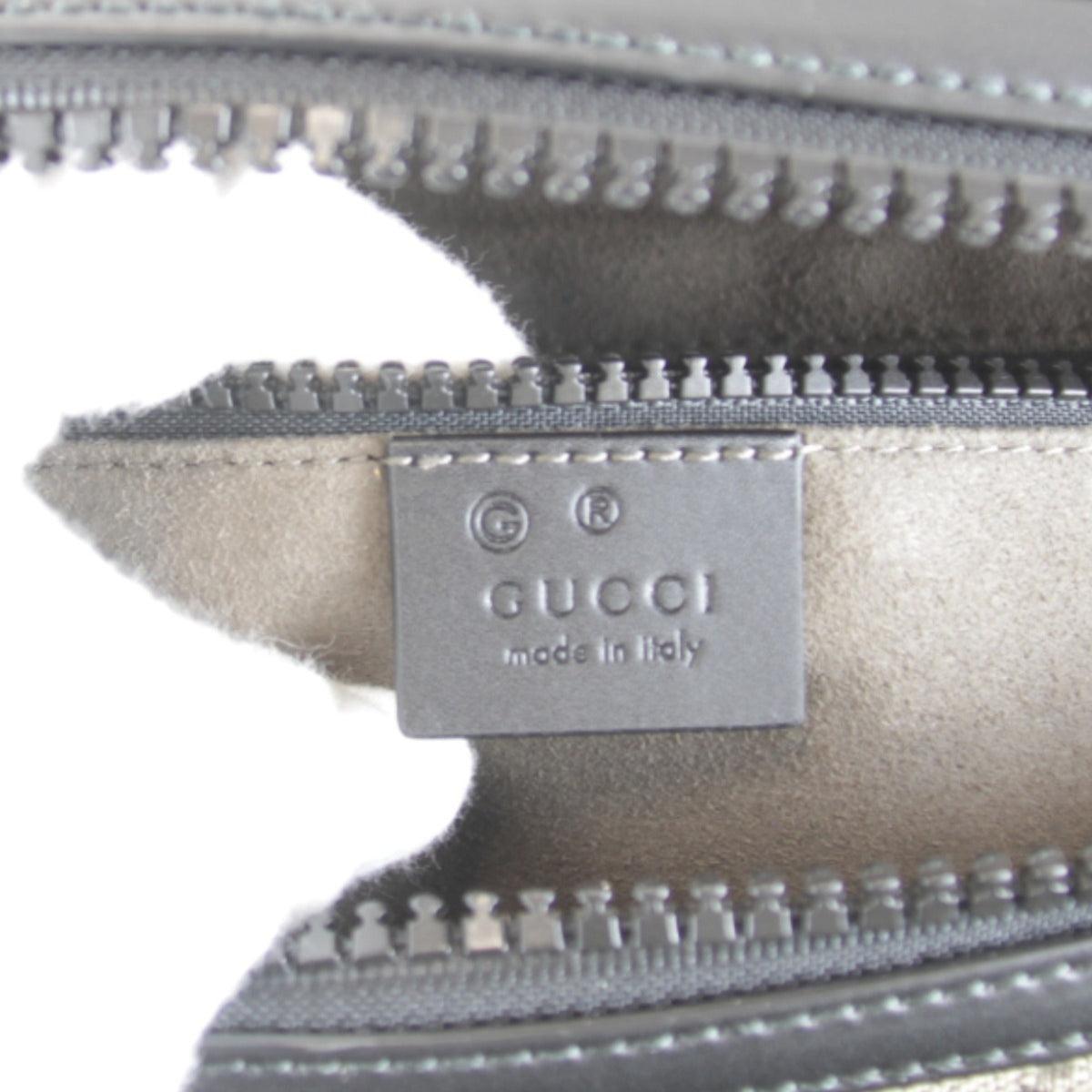 Gucci Gray Gg Supreme Canvas Sling Bag (Pre-Owned)