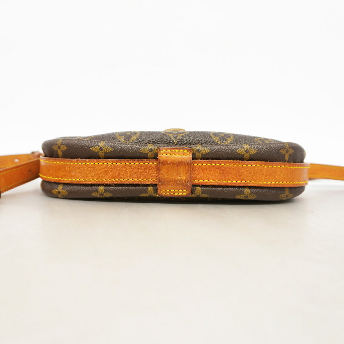 Louis Vuitton Brown Shoulder Bag (Pre-Owned)