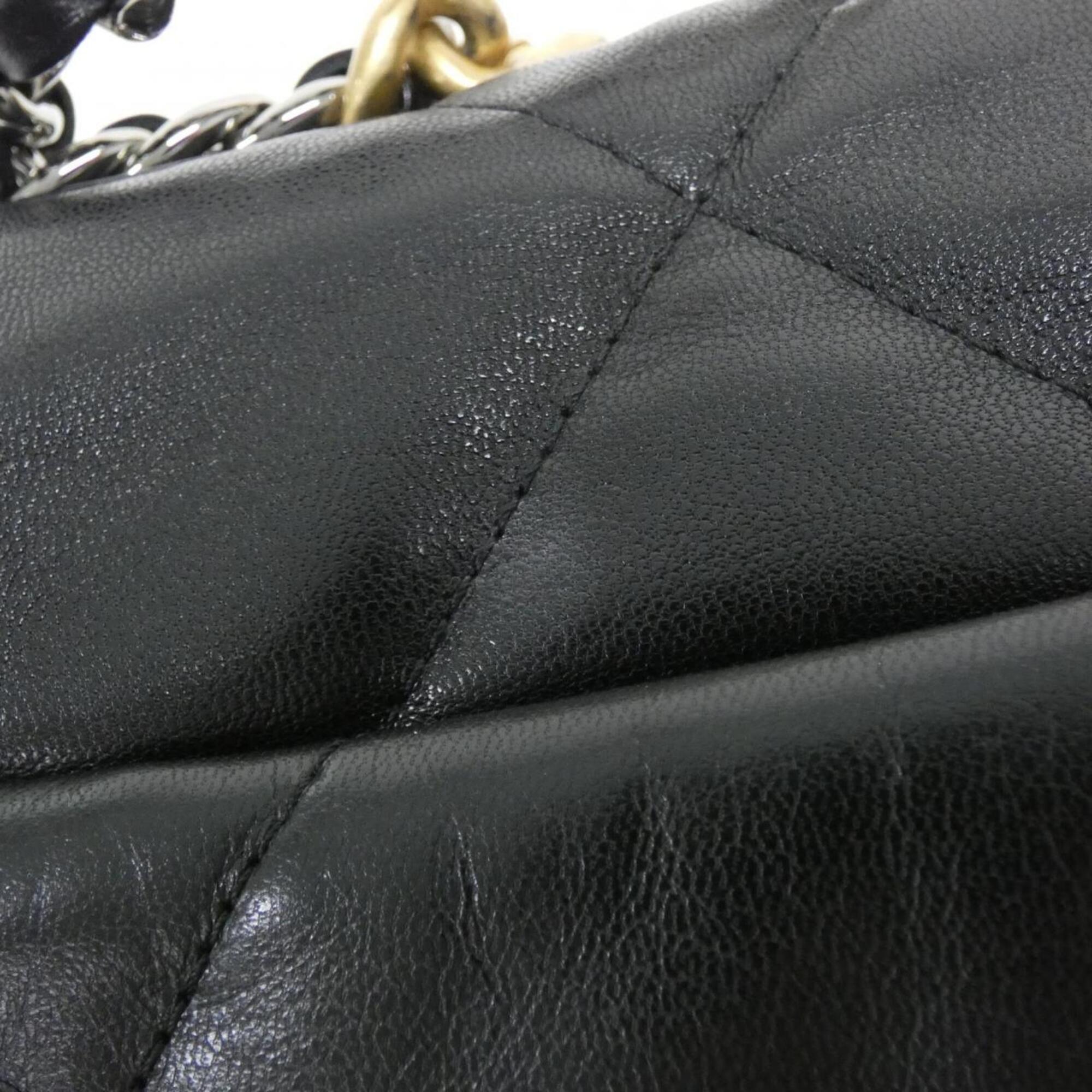 Chanel Black Leather Shoulder Bag (Pre-Owned)